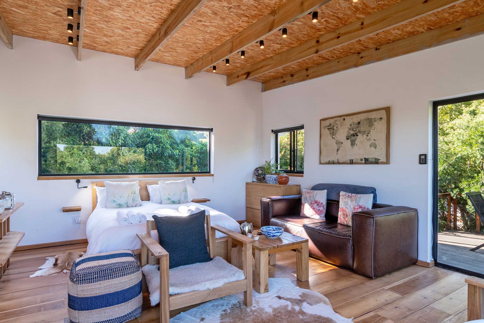 kinghorns-gardens-luxury-retreat-and-farm-garden_estate_cape-town-south-africa_interior-bed.jpg