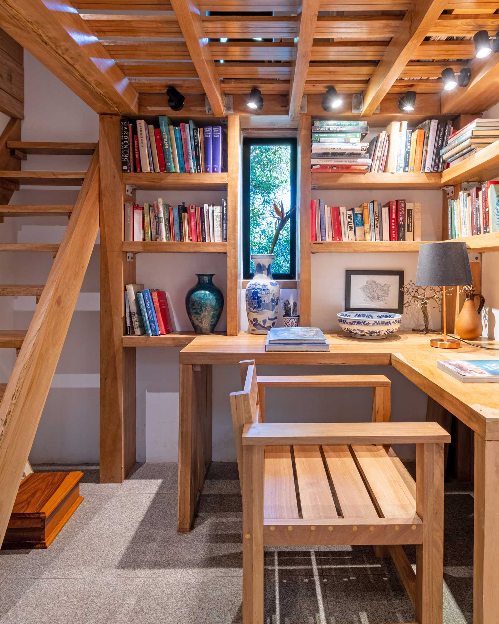 kinghorns-gardens-luxury-retreat-and-farm-garden_estate_cape-town-south-africa_interior-desk-books.jpg