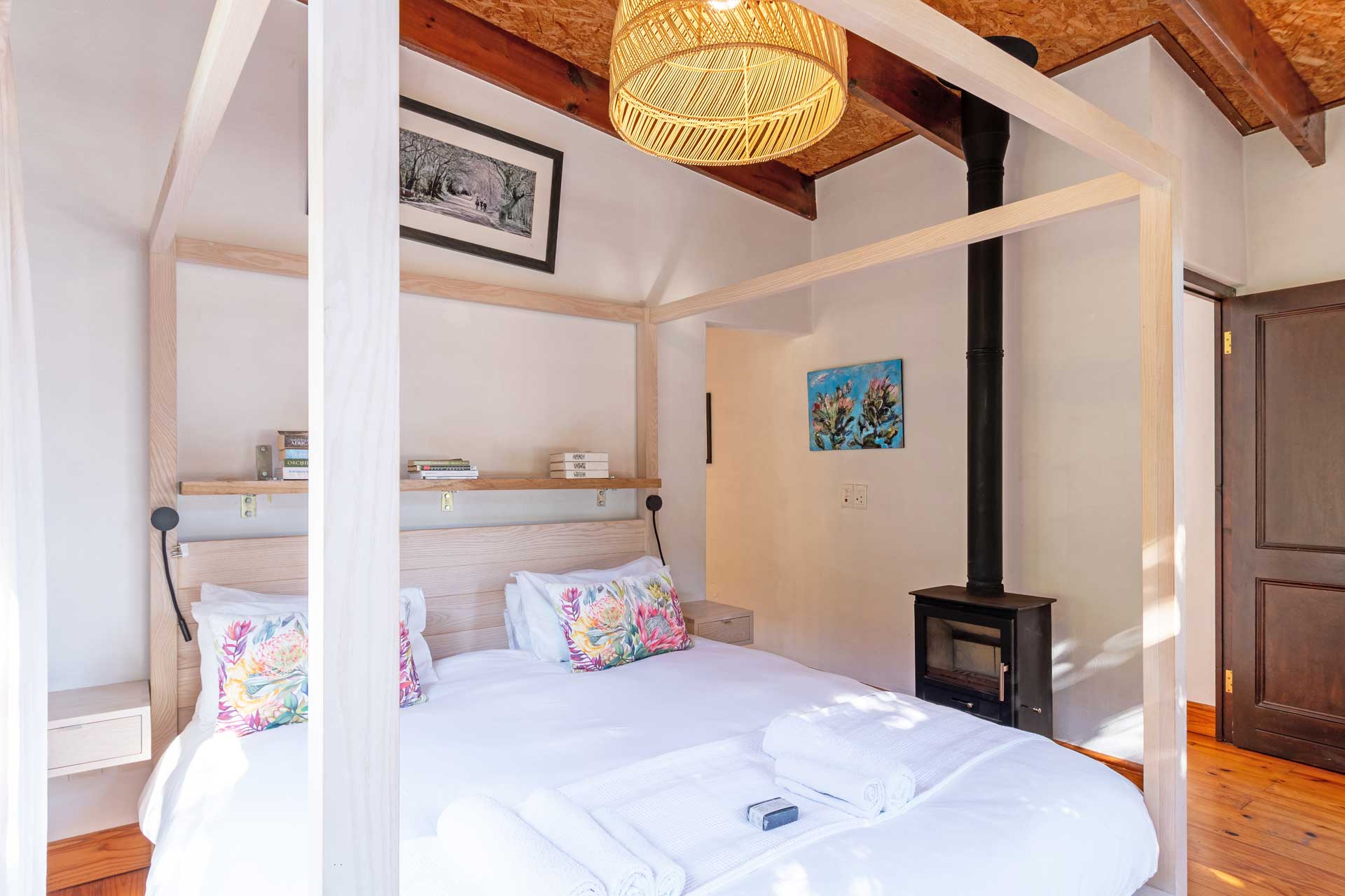 kinghorns-gardens-luxury-retreat-and-farm-garden_estate_cape-town-south-africa_main-house-interior-bedroom-space.jpg