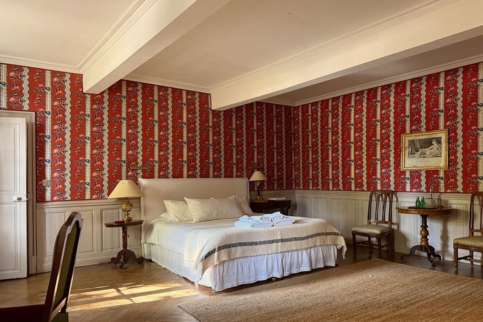montlaur-suite_apartment_occitanie-france_interior-bedroom.jpg