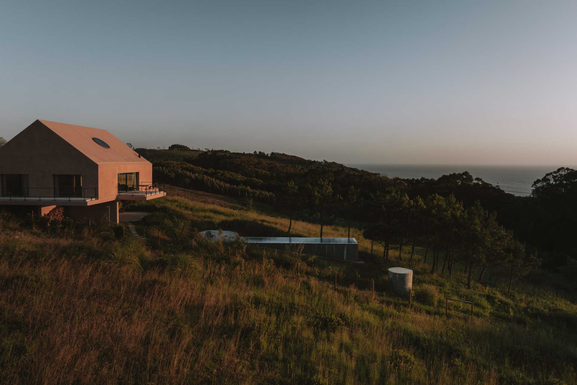 casa-plaj_villa_lisbon-portugal_exterior-view.jpg