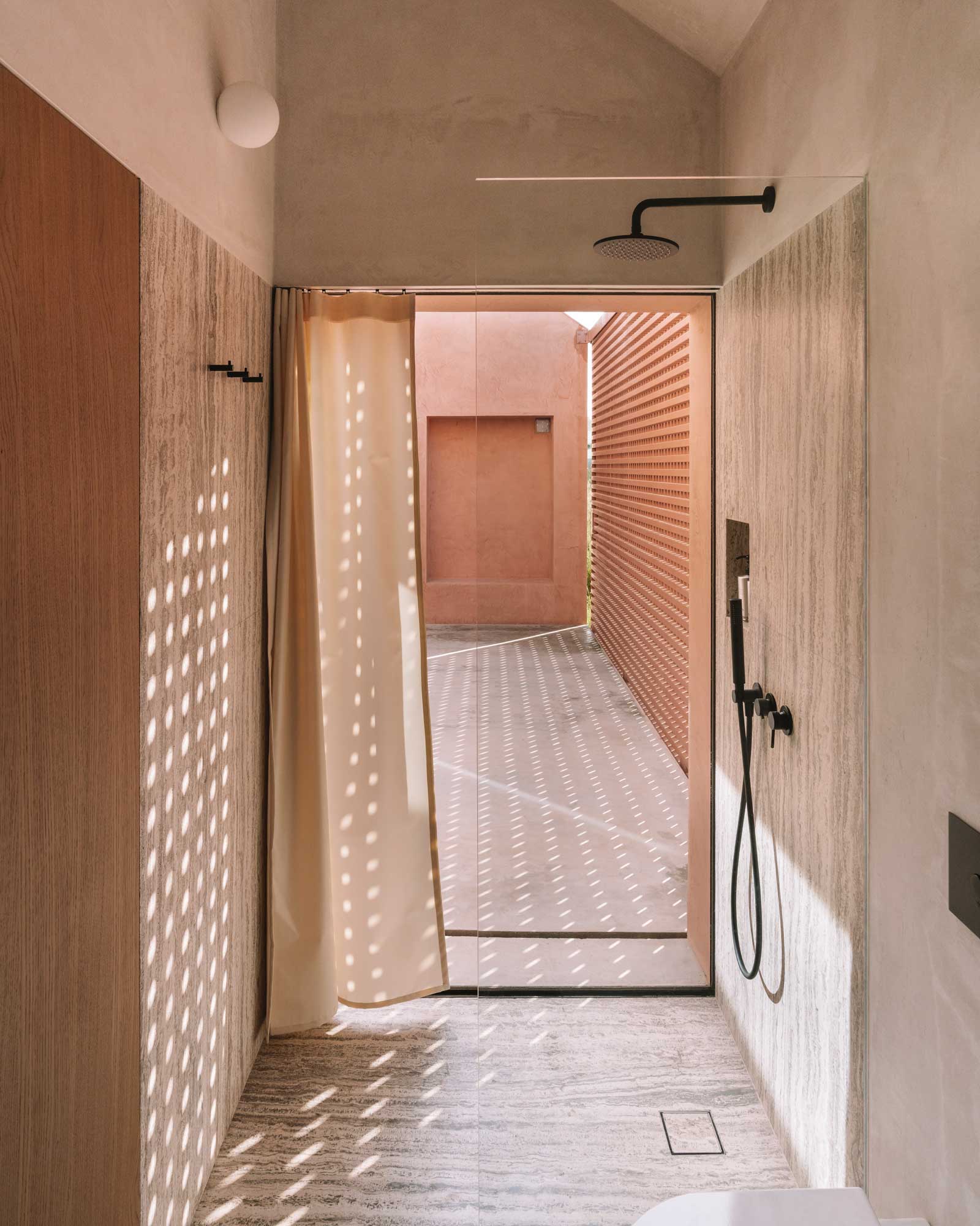 casa-plaj_villa_lisbon-portugal_interior-bathroom-shower.jpg