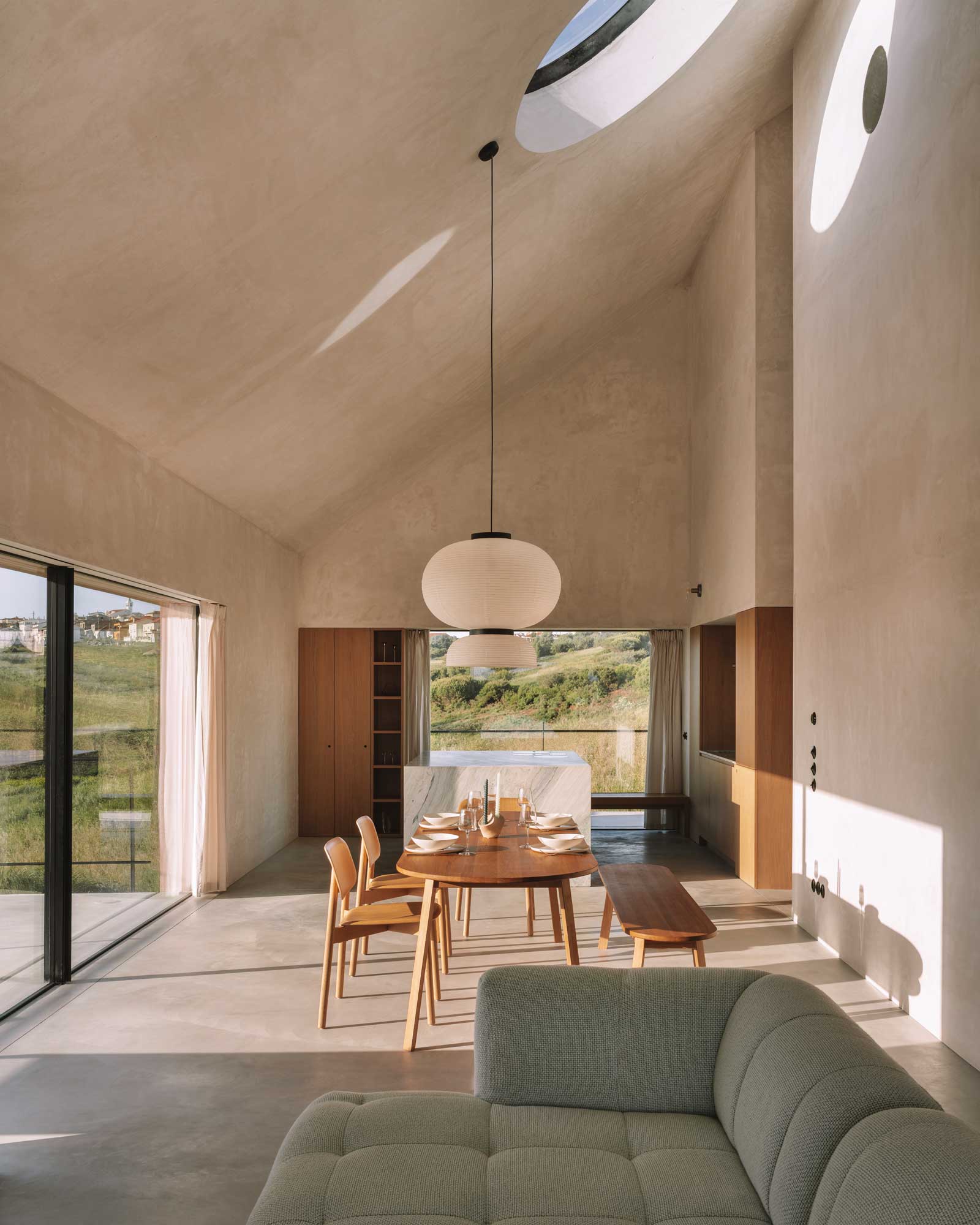 casa-plaj_villa_lisbon-portugal_interior-light-design.jpg