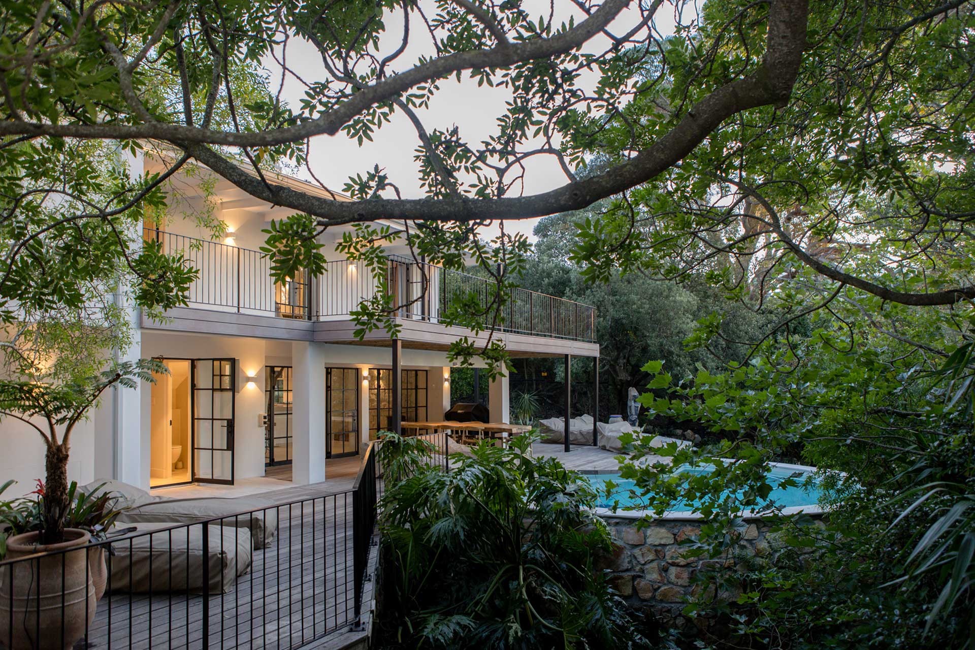 river42-camps-bay_villa_cape-town-south-africa_exterior-facade-house.jpg