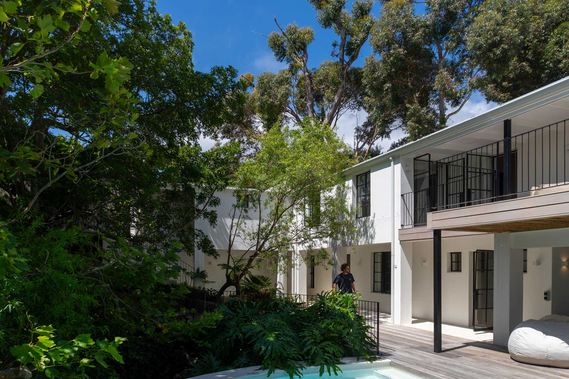 river42-camps-bay_villa_cape-town-south-africa_exterior-house.jpg