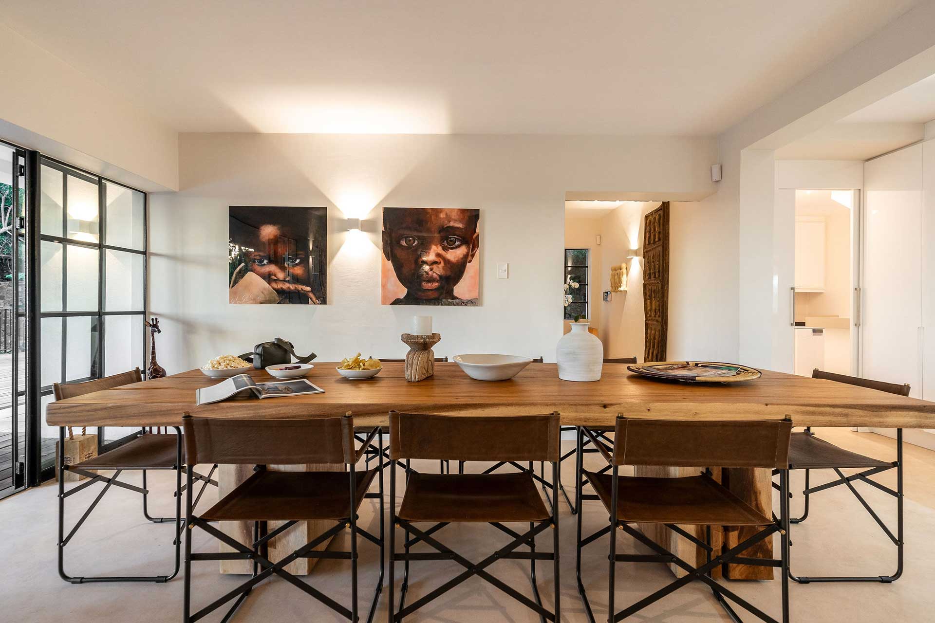 river42-camps-bay_villa_cape-town-south-africa_interior-dining.jpg
