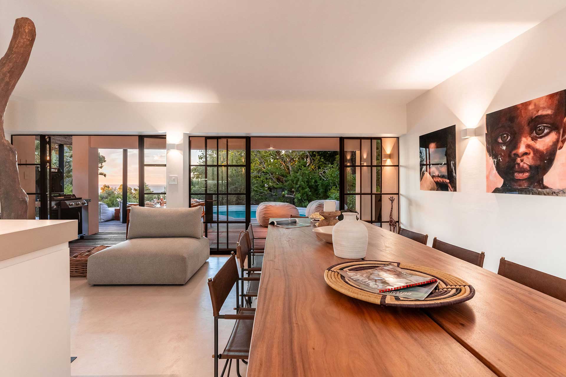 river42-camps-bay_villa_cape-town-south-africa_interior-sunset.jpg