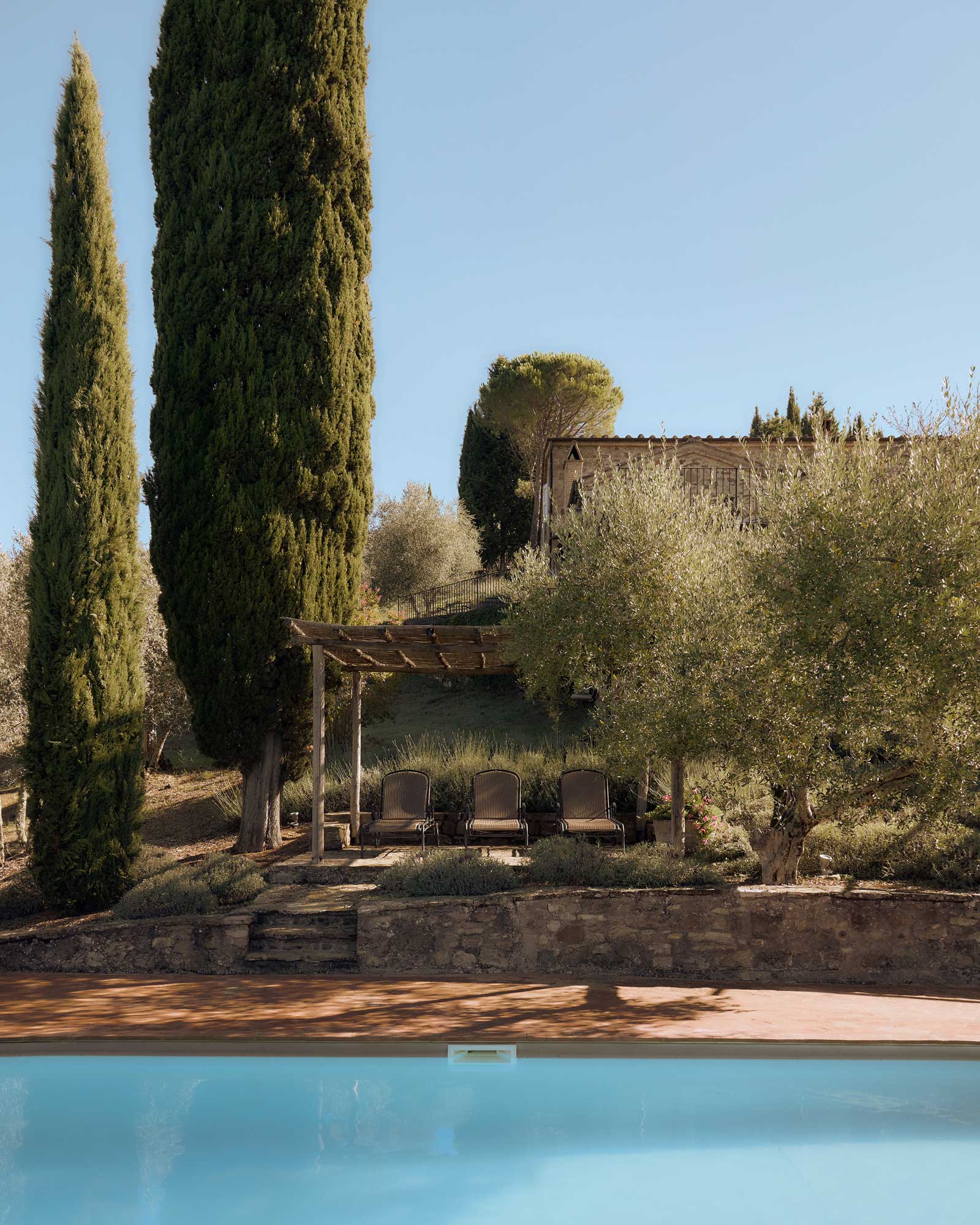 fattoria-valtellina_country-house_tuscany-italy_exterior-pool-design.jpg