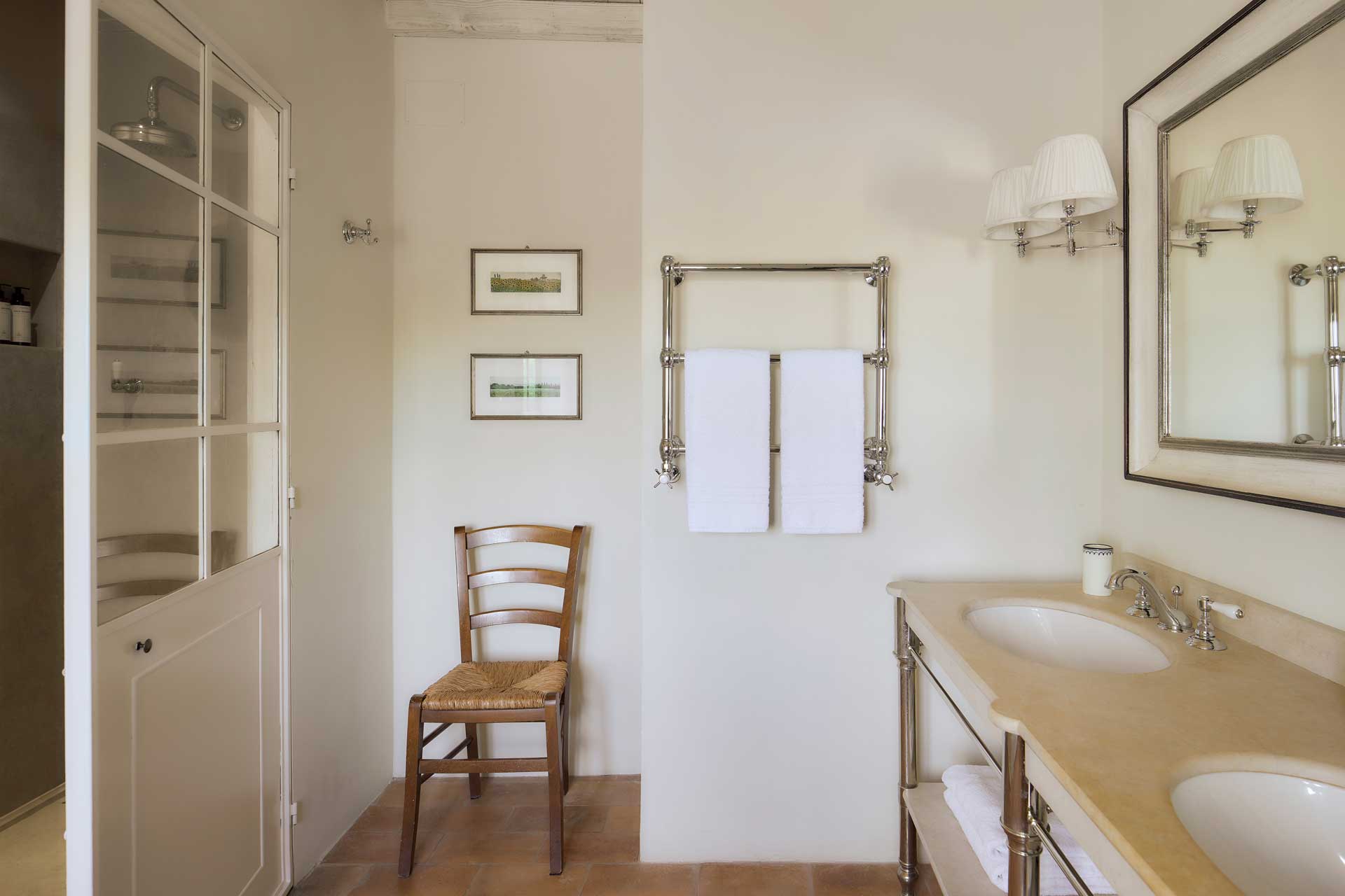 fattoria-valtellina_country-house_tuscany-italy_interior-bathroom.jpg