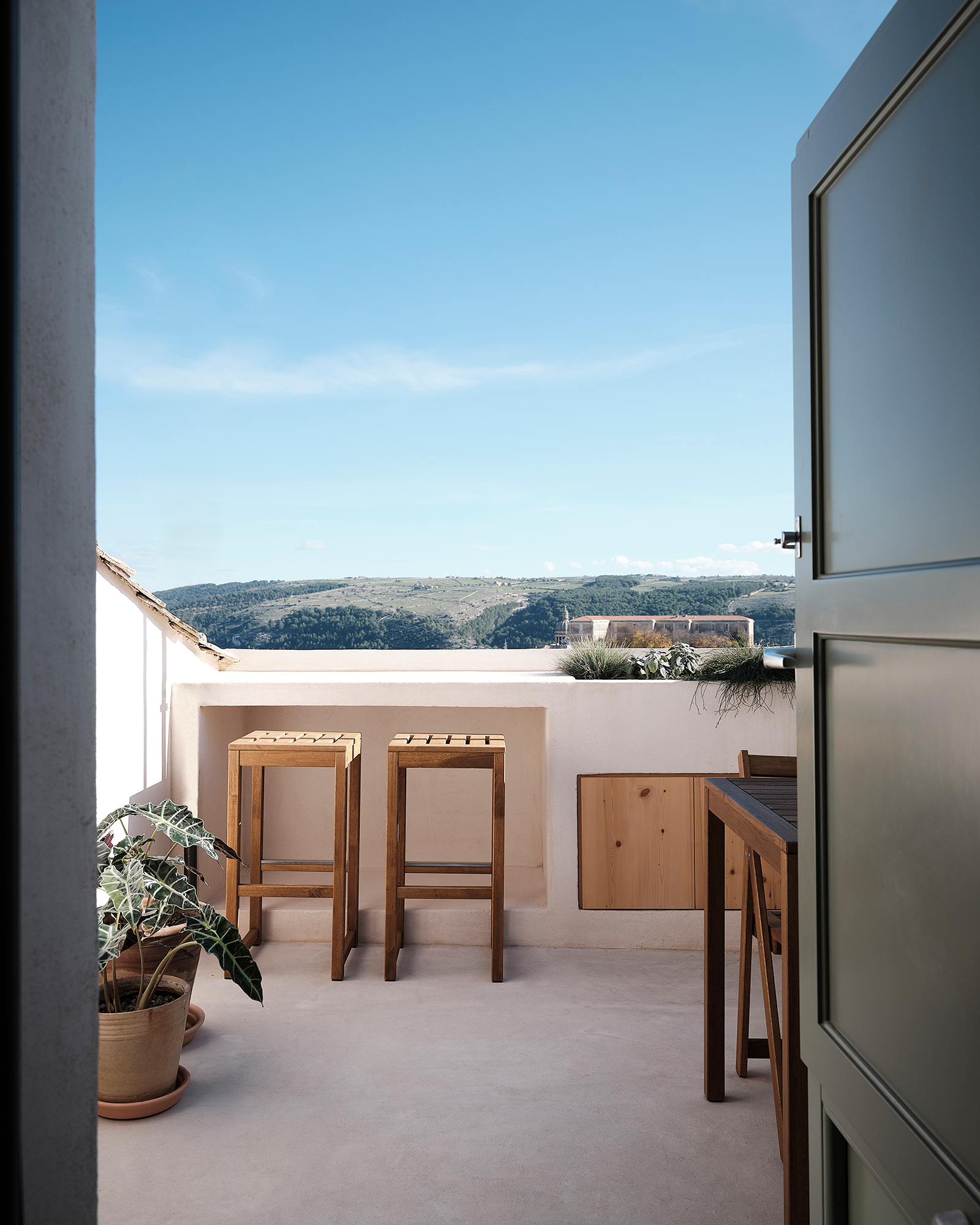 casa-valentine_townhouse_sicily-italy_exterior-terrace.jpg