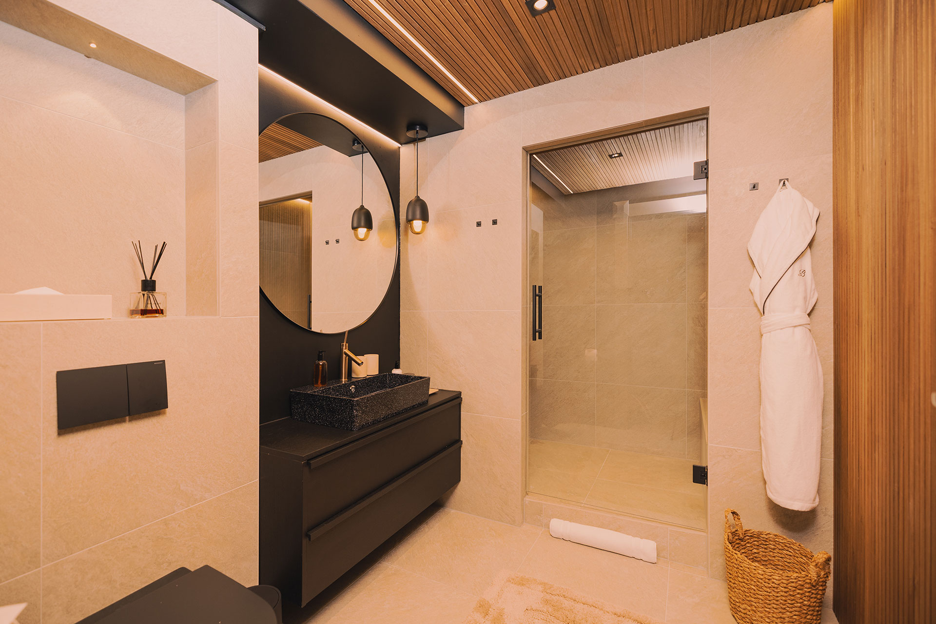 chalet-utsu_chalet_lapland-finland_interior-bath-room.jpg