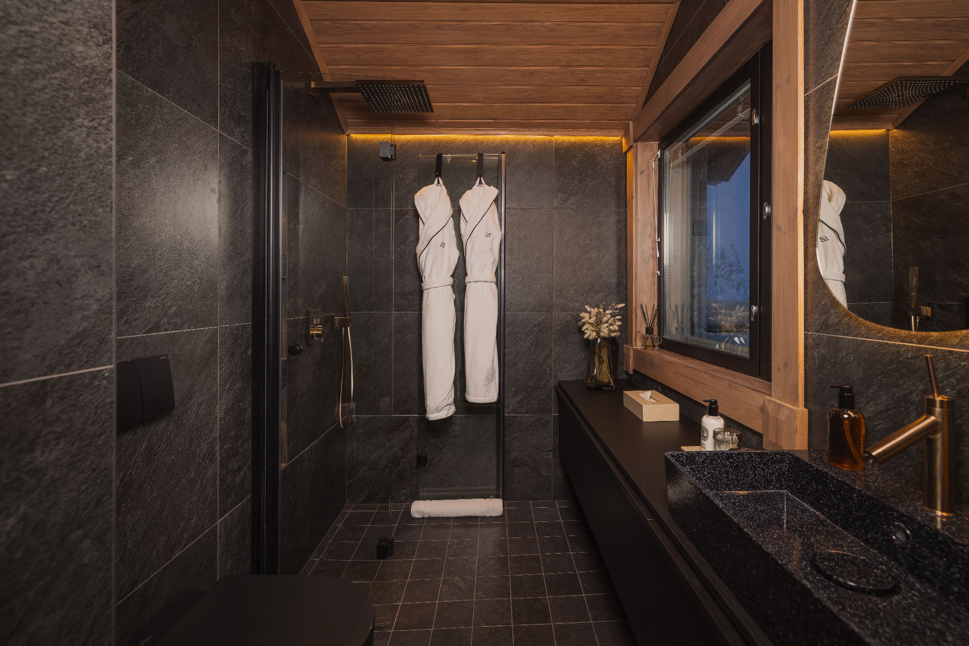 chalet-utsu_chalet_lapland-finland_interior-bathroom.jpg