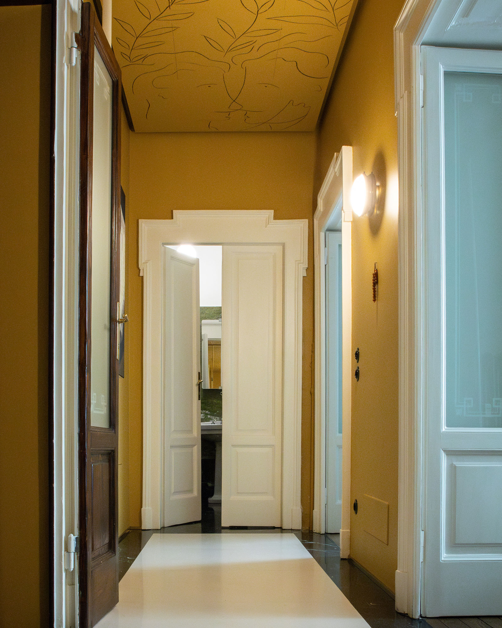 the-apartment_apartment_milan-italy_interior-door.jpg