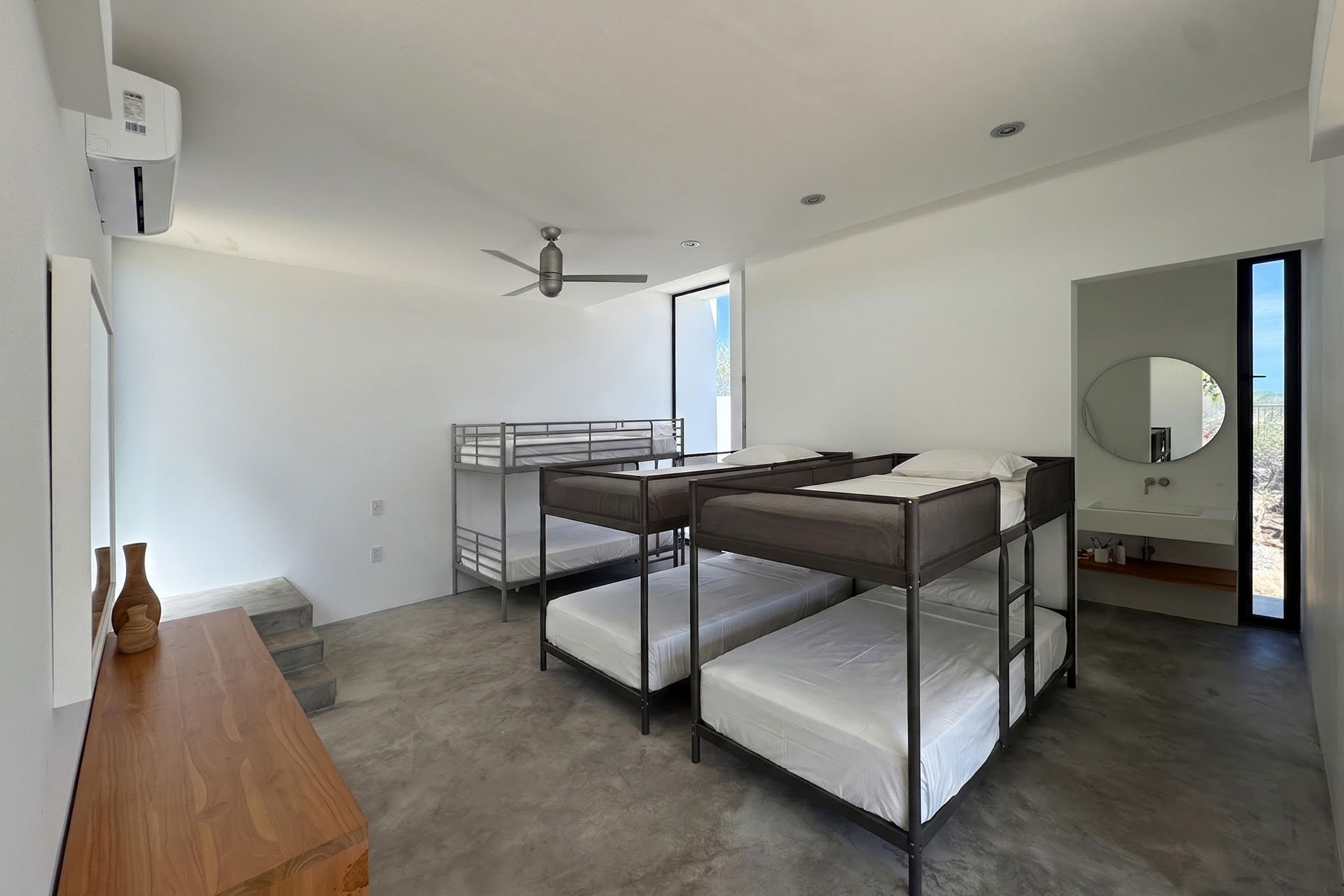 los-zacatitos-by-boutique_villa_baja-california-sur-mexico_interior-bunk-beds.jpg