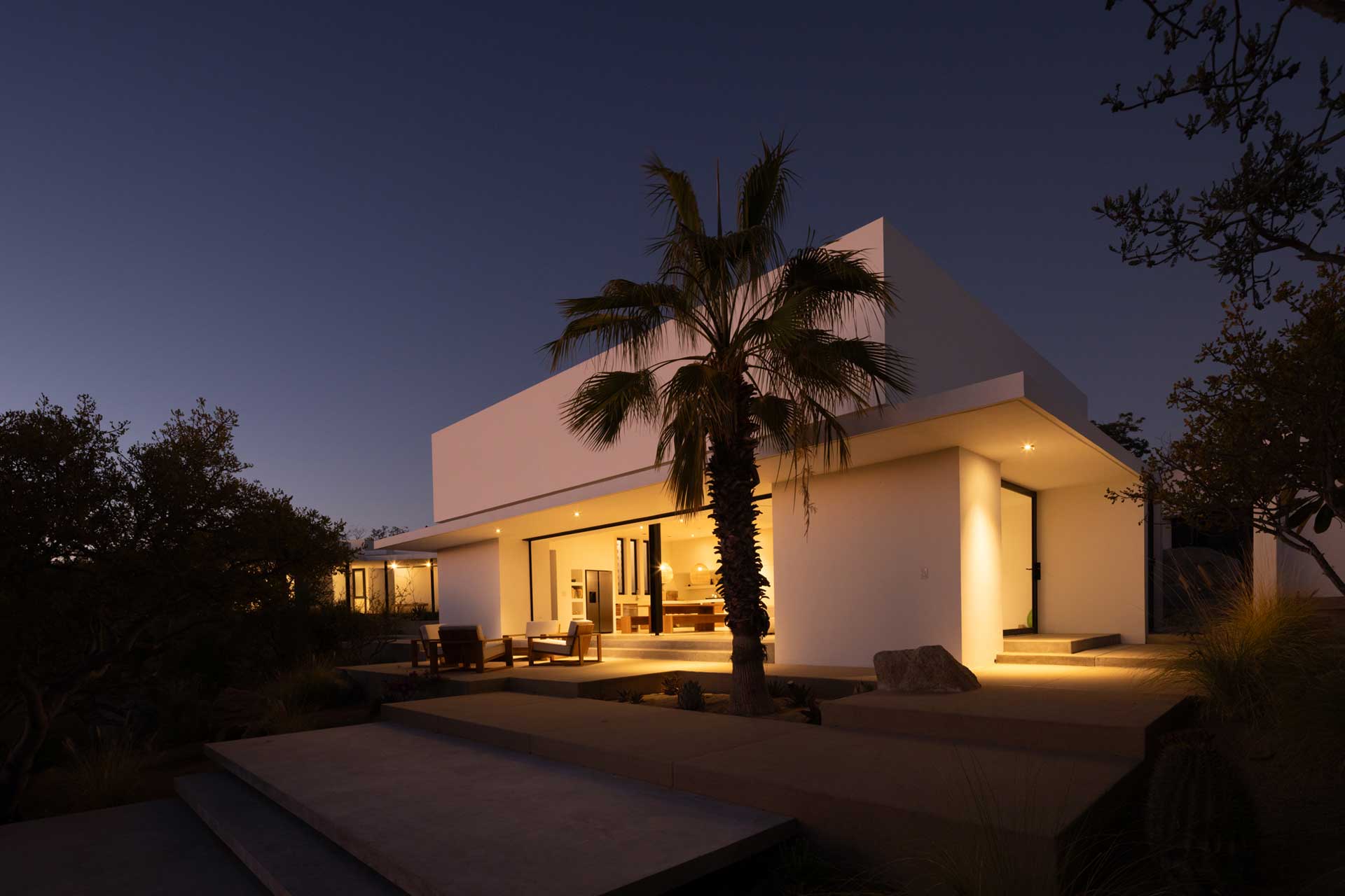 los-zacatitos-byboutique_villa_baja-california-sur-mexico_exterior-night.jpg