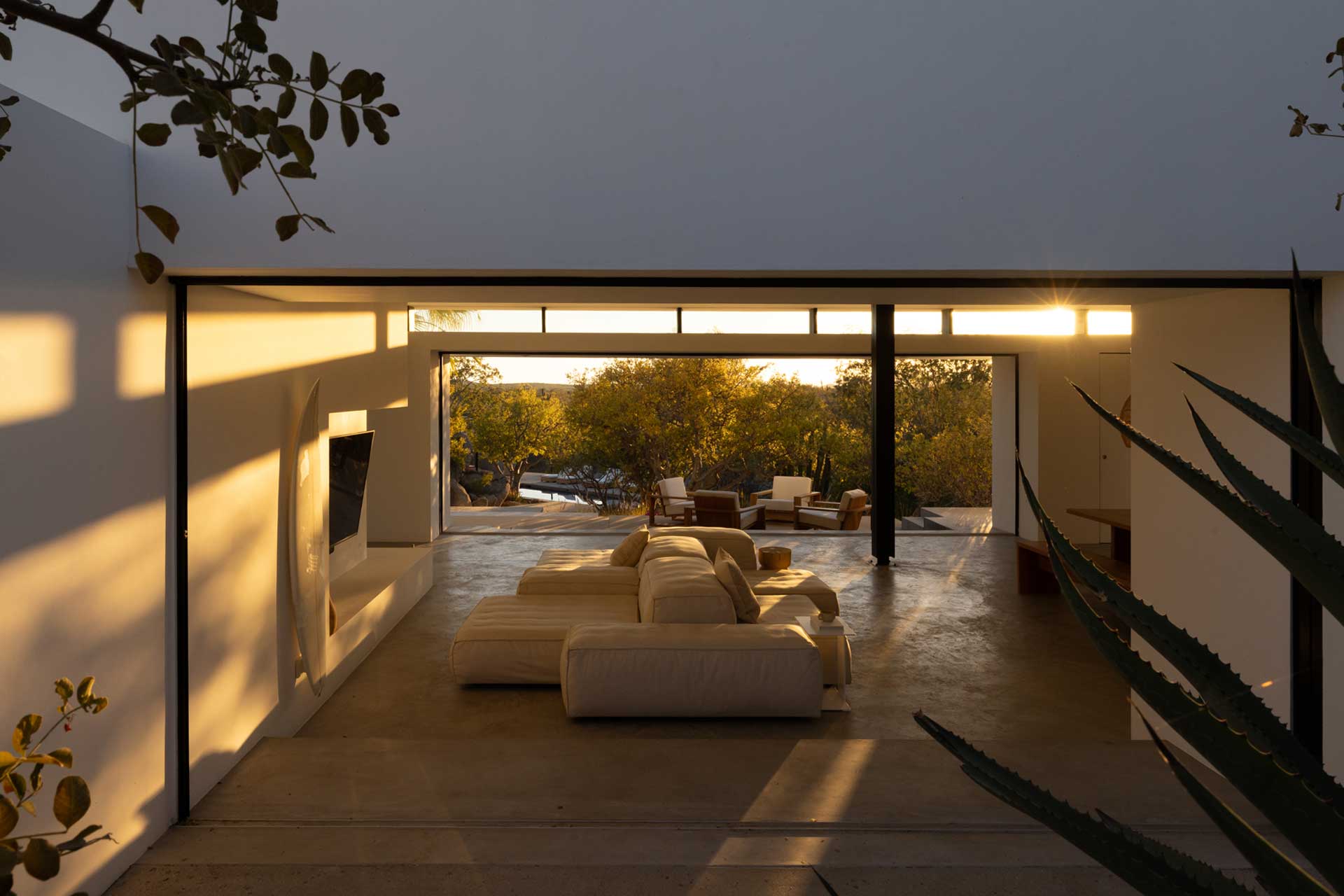 los-zacatitos-byboutique_villa_baja-california-sur-mexico_exterior-sun-set-design.jpg