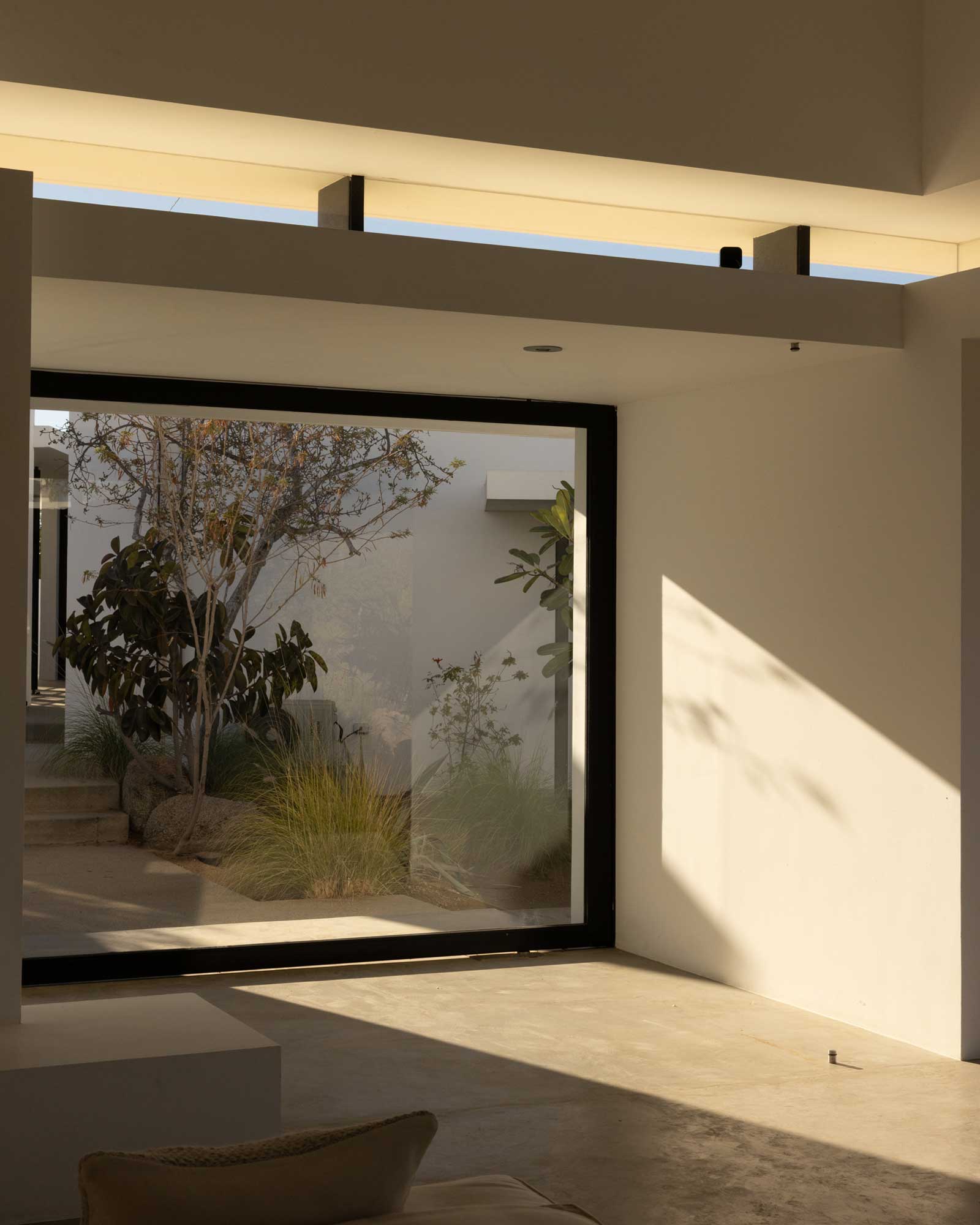 los-zacatitos-byboutique_villa_baja-california-sur-mexico_interior-window.jpg