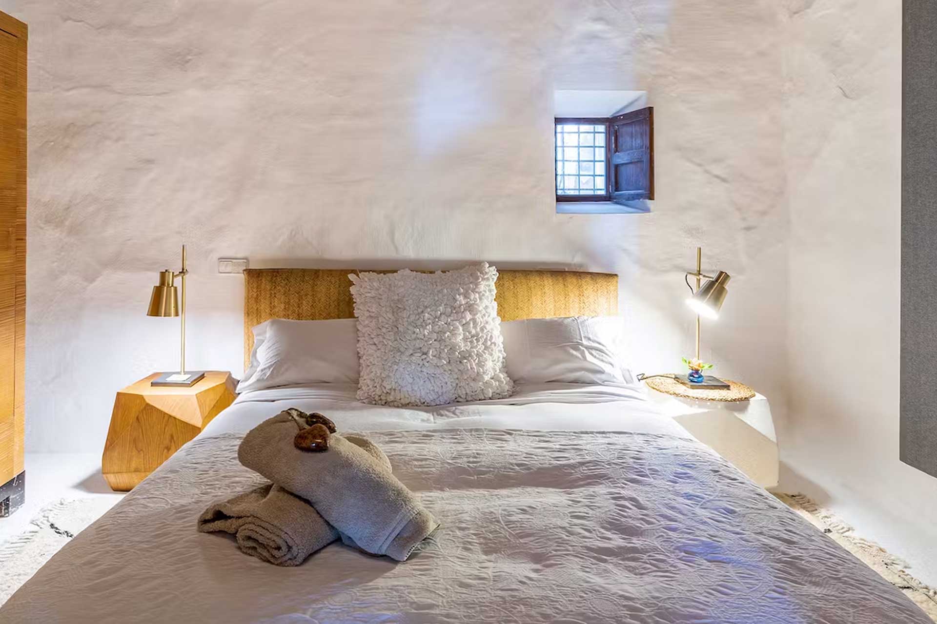 the-finca-at-san-vicente_farmhouse_Balearic-Islands-spain_interior-bed-room.jpg