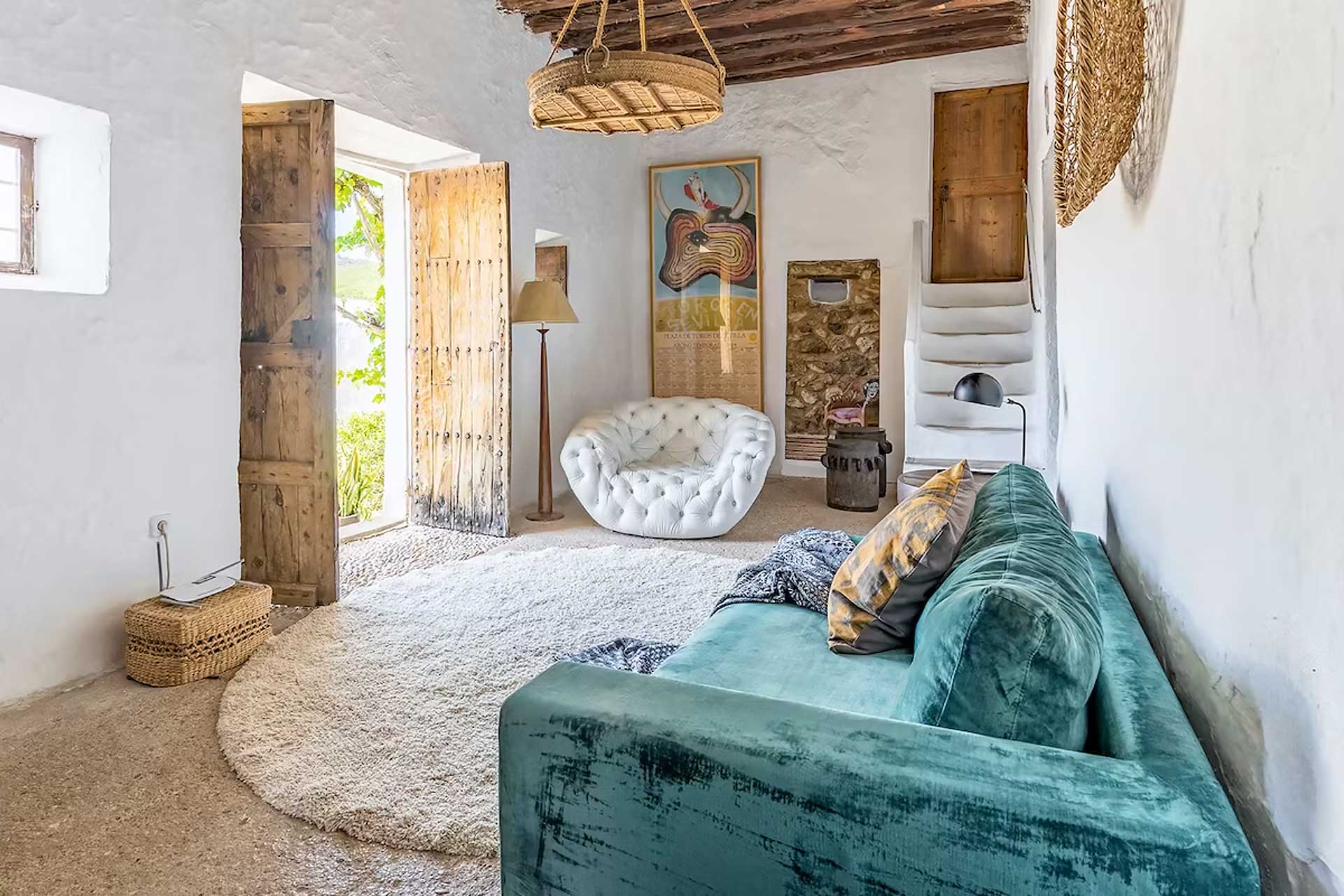 the-finca-at-san-vicente_farmhouse_Balearic-Islands-spain_interior-living.jpg