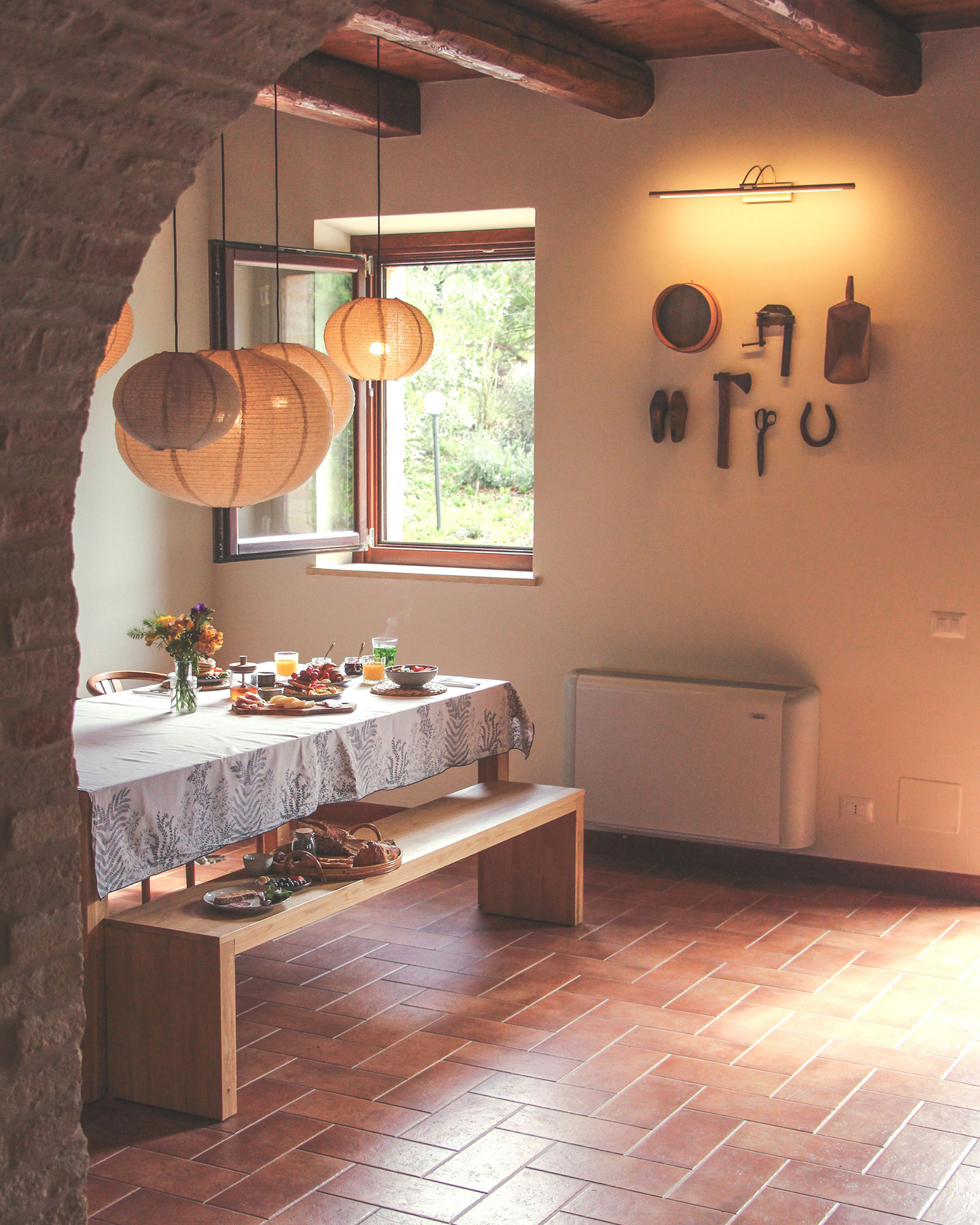 agriturismo-scala_bed-and-breakfast_marche-italy_interior-19.jpg