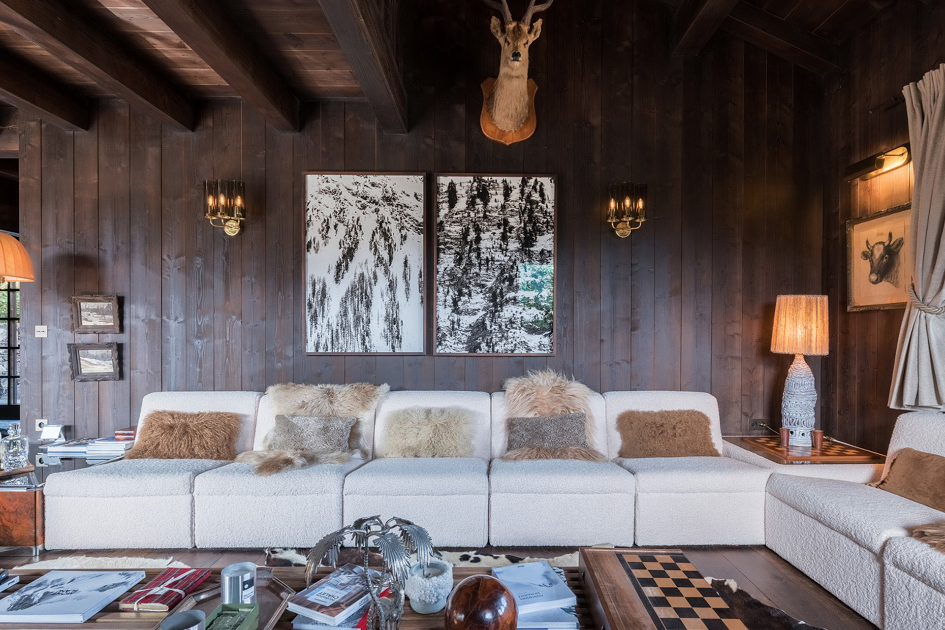maisons-dominos-saint-gervais_chalet_les-bains_france_interior-sofa.jpg