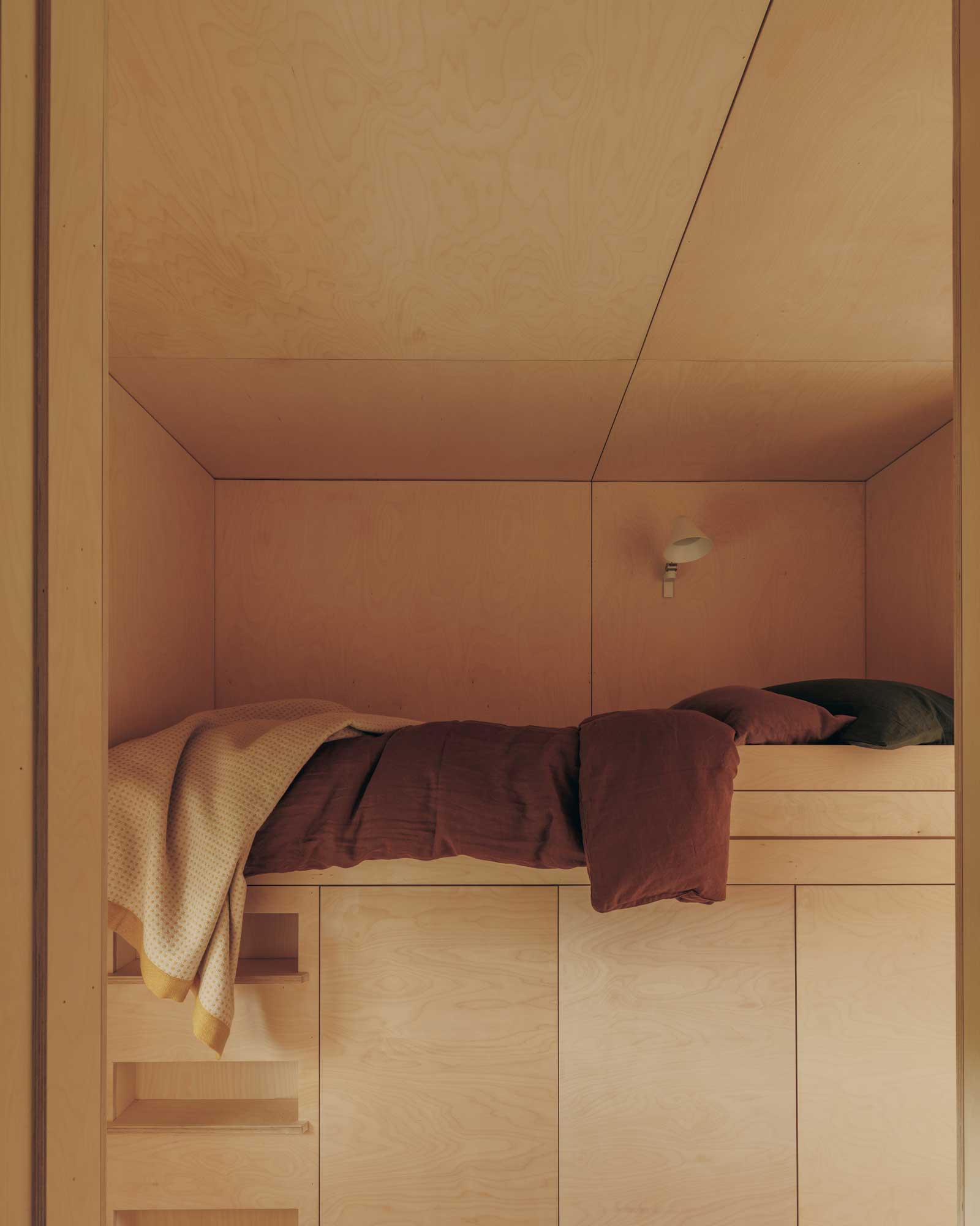 glasan_cabin_scotland-uk_interior-bed.jpg