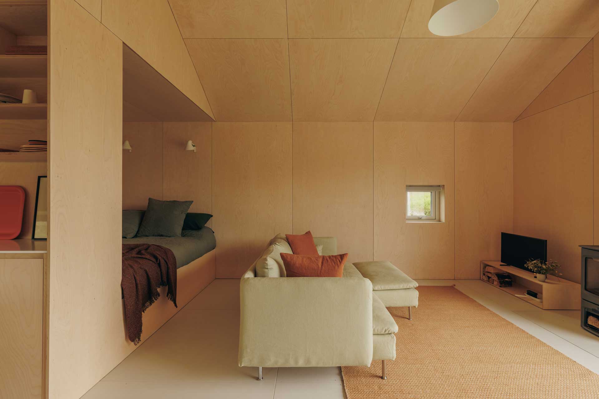 glasan_cabin_scotland-uk_interior-living-room.jpg