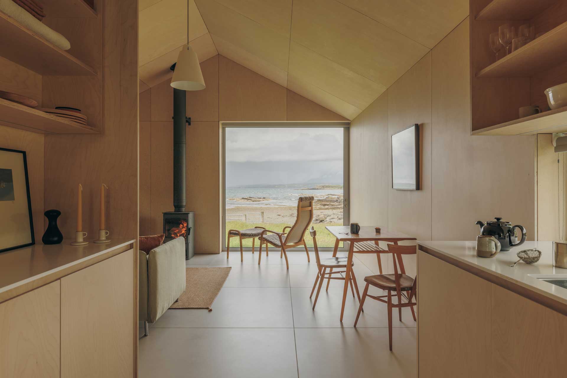 glasan_cabin_scotland-uk_interior-space.jpg