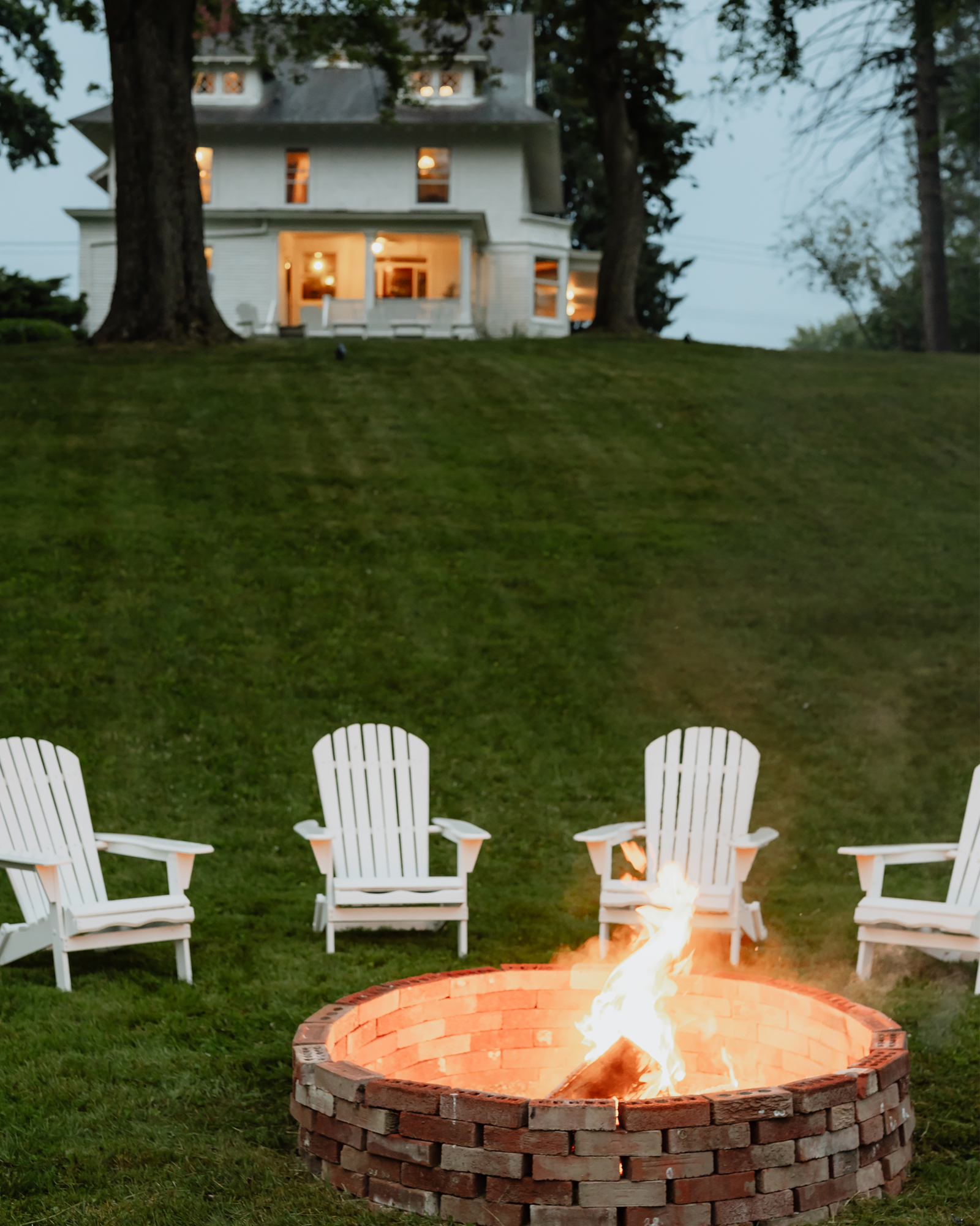 the-pearson-house_house_auburn_new-york_usa_exterior-firepit.jpg