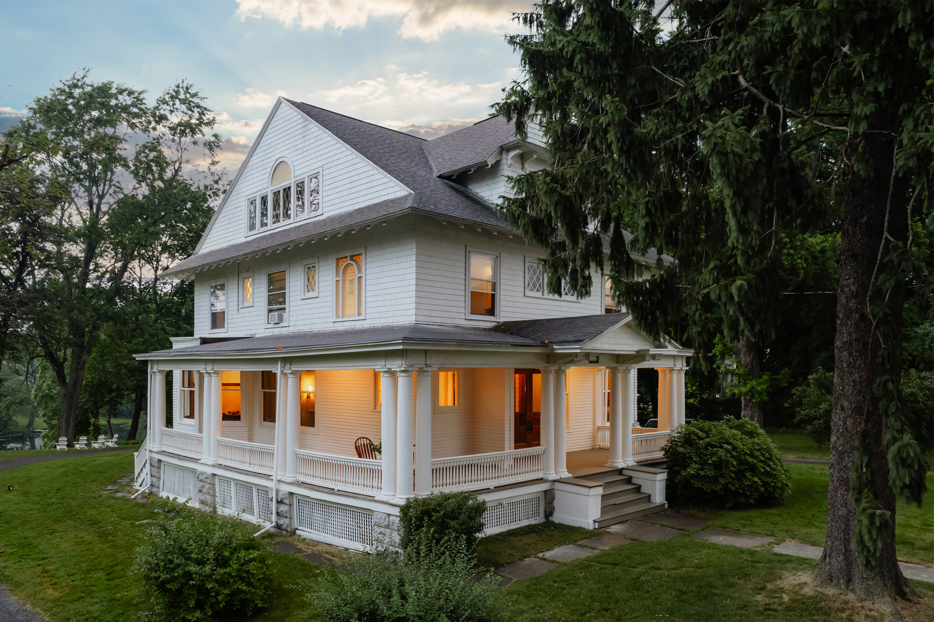 the-pearson-house_house_auburn_new-york_usa_exterior-side.jpg