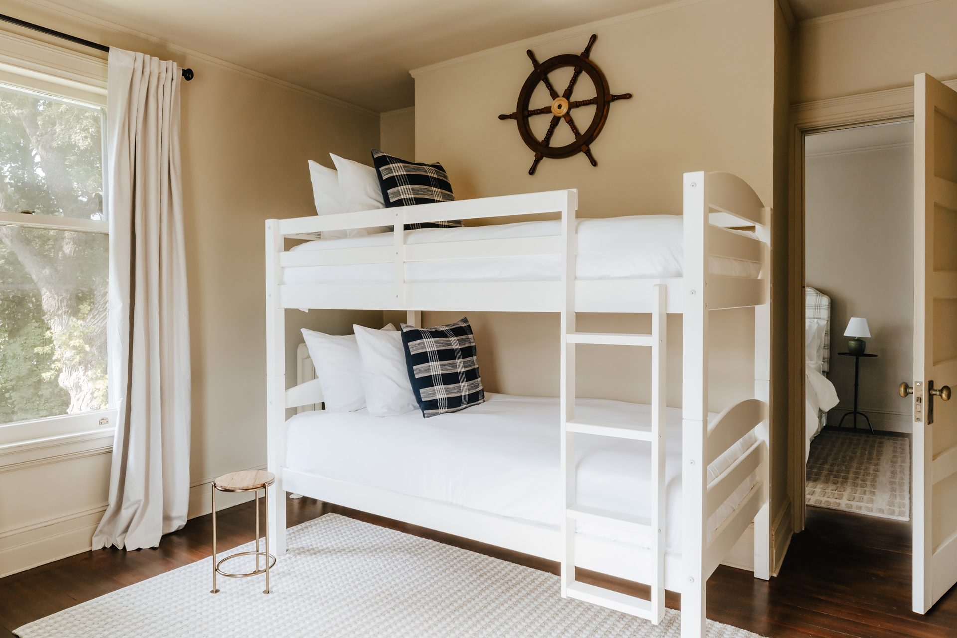 the-pearson-house_house_auburn_new-york_usa_interior-bunk-beds.jpg