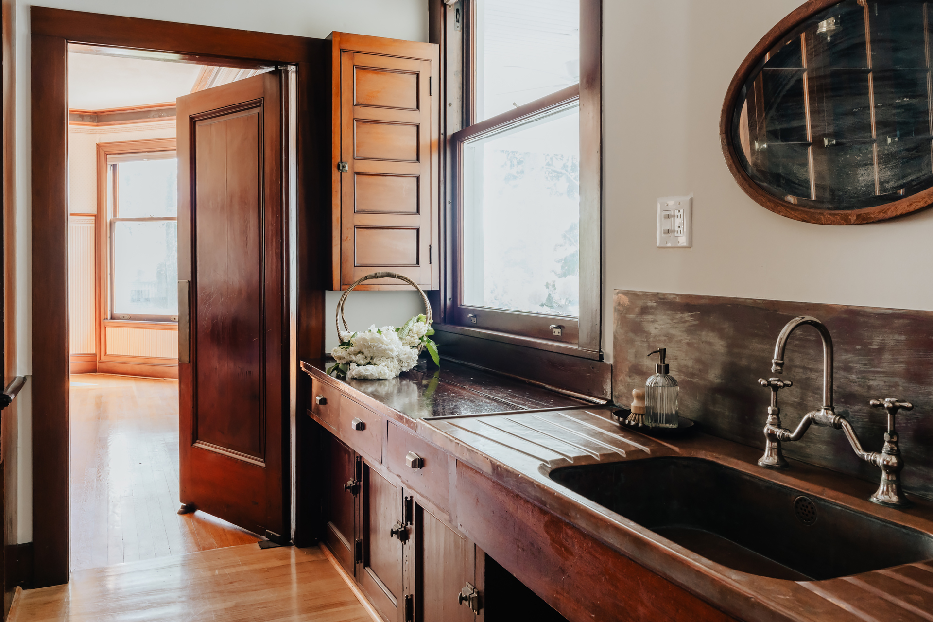 the-pearson-house_house_auburn_new-york_usa_interior-sink.jpg