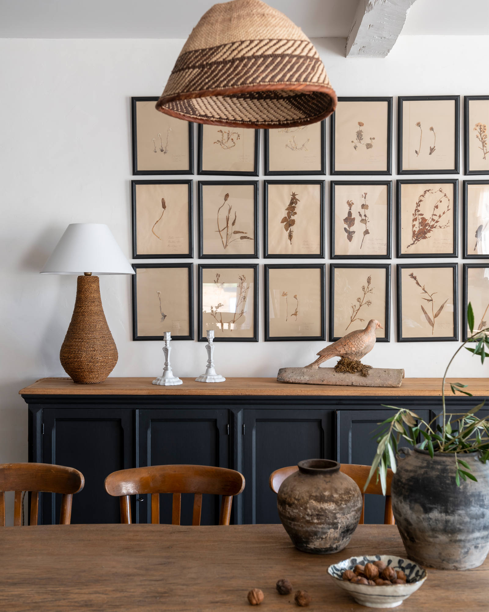 domaine-lermitage_estate_hastingues_france_interior-dining-table-detail.jpg