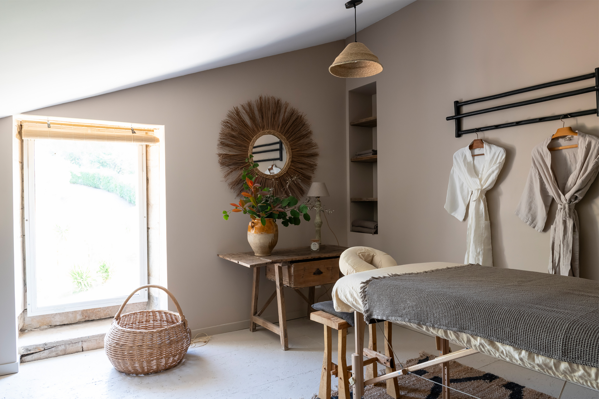 domaine-lermitage_estate_hastingues_france_interior-massage.jpg