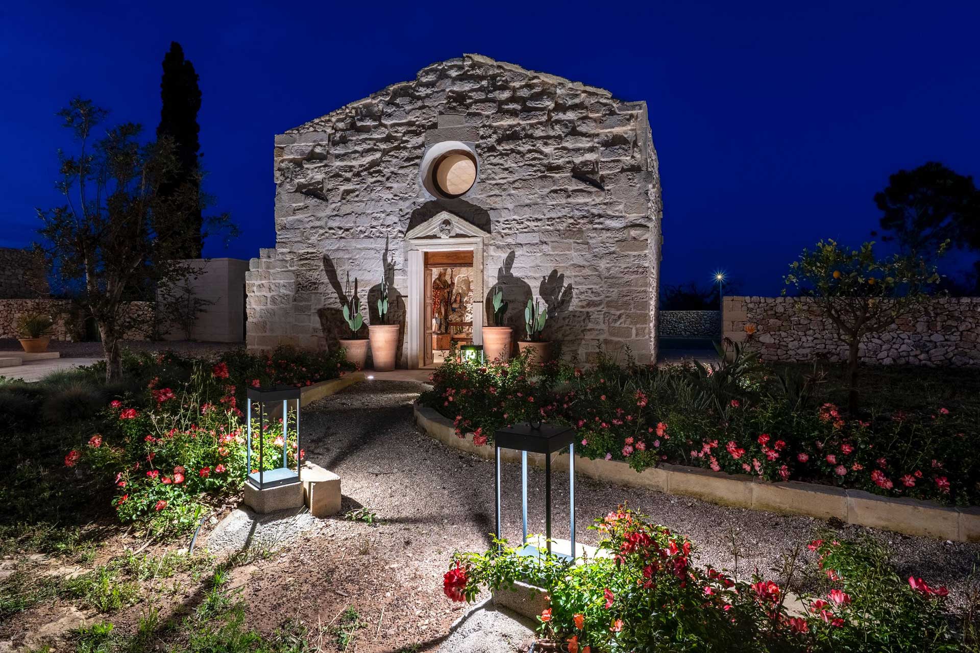 masseria-dei-gesuiti_villa_puglia-italy_exterior-chapel.jpg