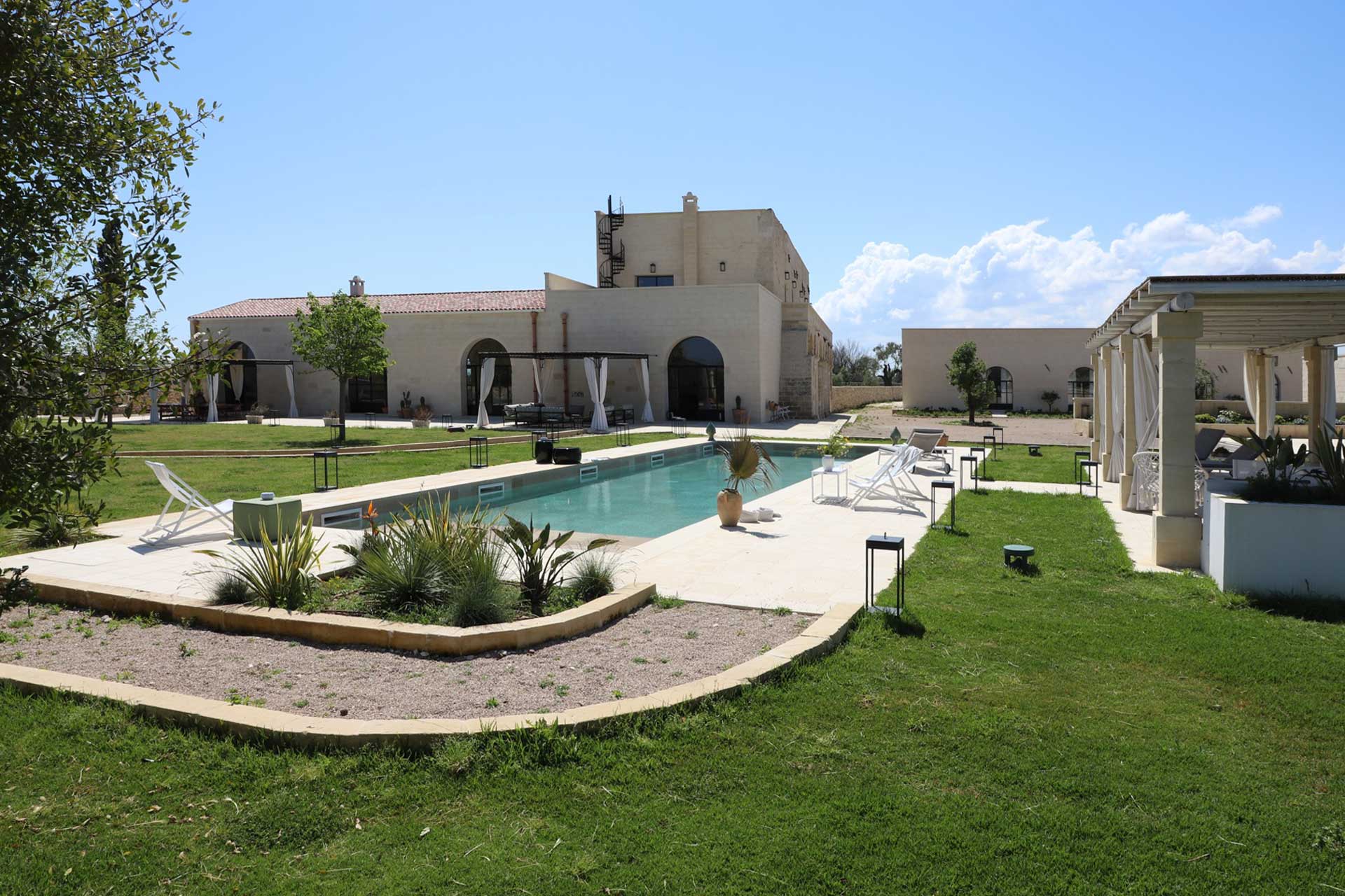 masseria-dei-gesuiti_villa_puglia-italy_exterior-design.jpg