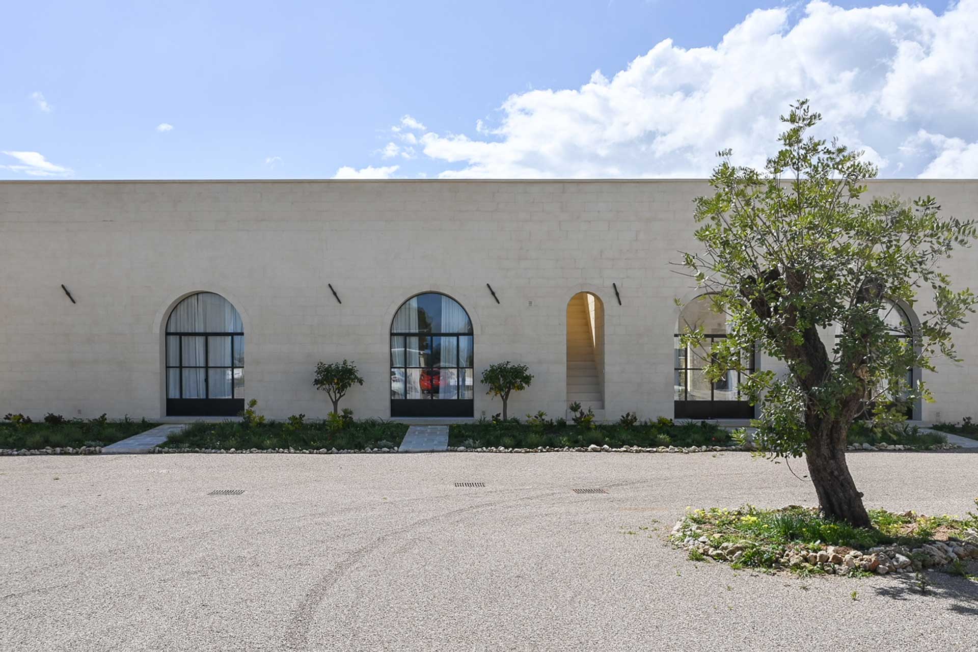 masseria-dei-gesuiti_villa_puglia-italy_exterior-facade.jpg