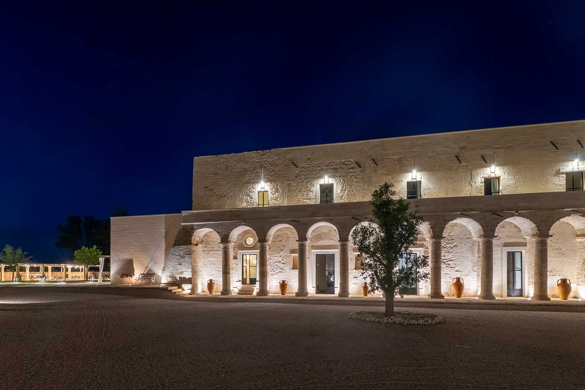 masseria-dei-gesuiti_villa_puglia-italy_exterior-night.jpg
