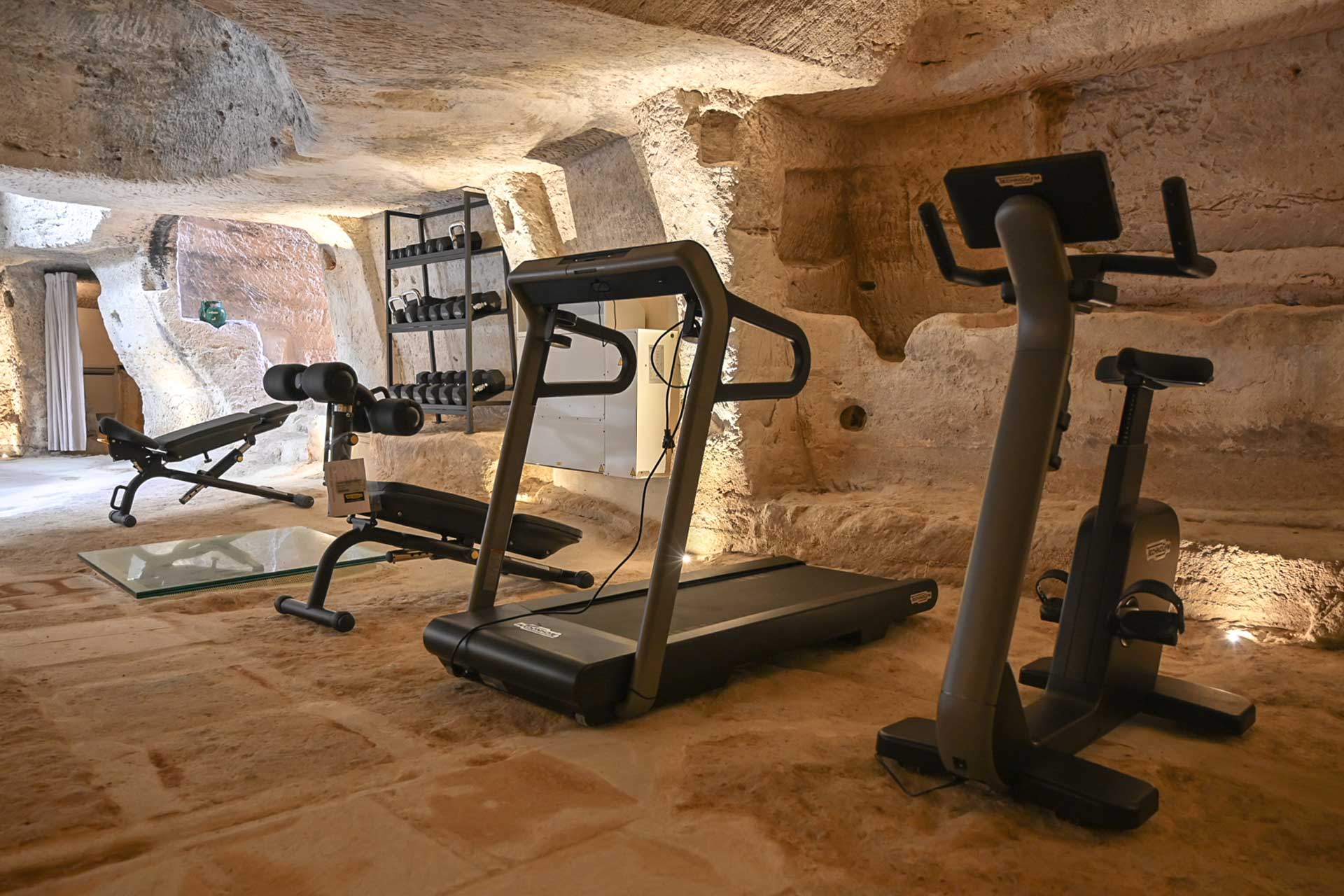 masseria-dei-gesuiti_villa_puglia-italy_interior-gym.jpg