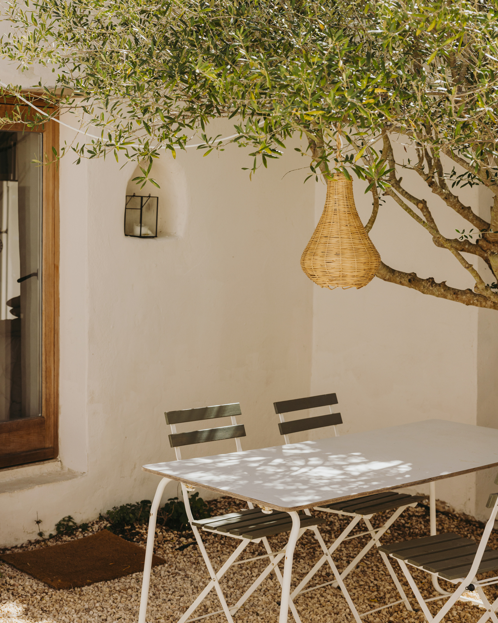maybe-october_farmhouse_faro-district-portugal_exterior-table.jpg