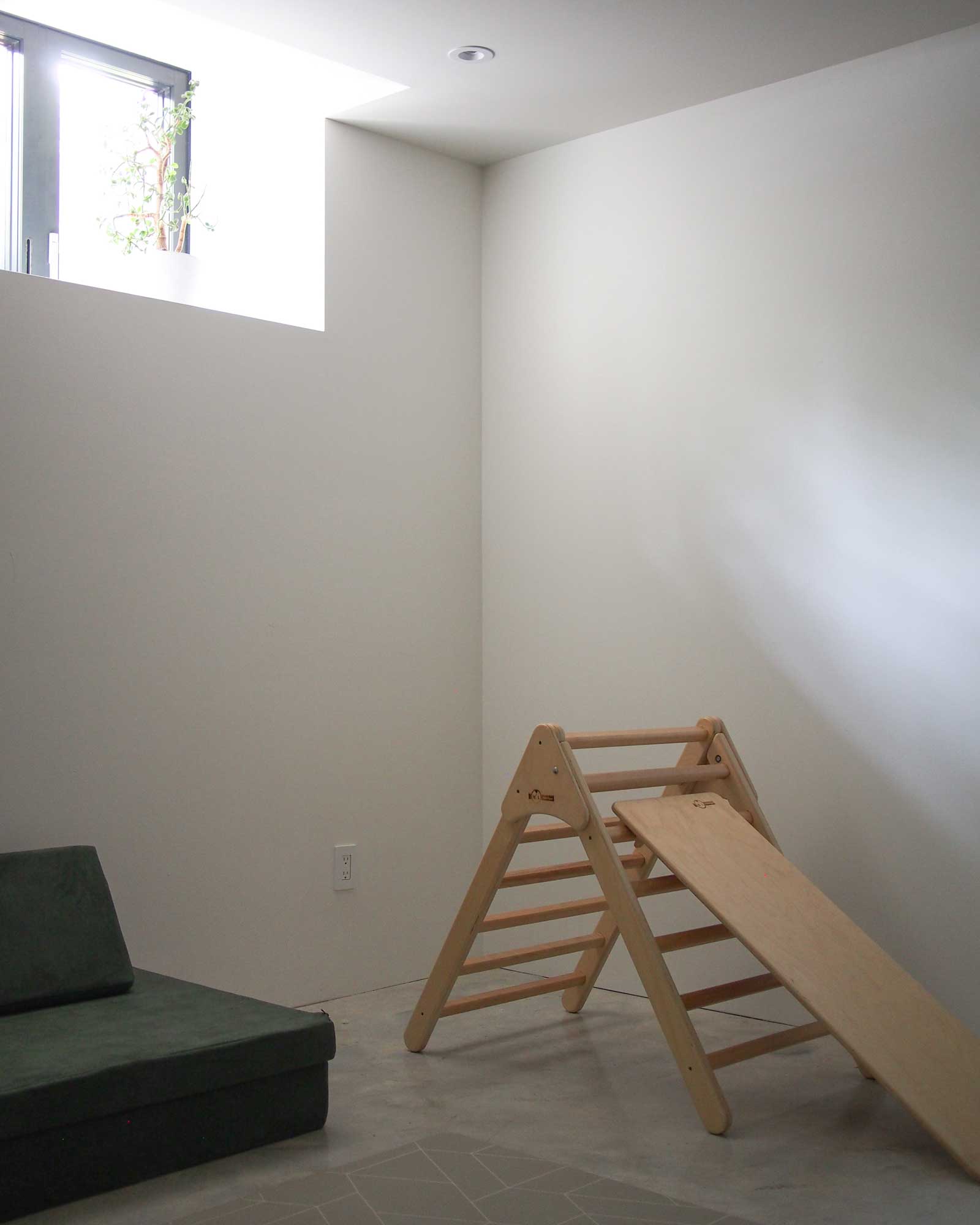 plateau-rowhouse_townhouse_montreal-quebec-canada_interior-detail.jpg