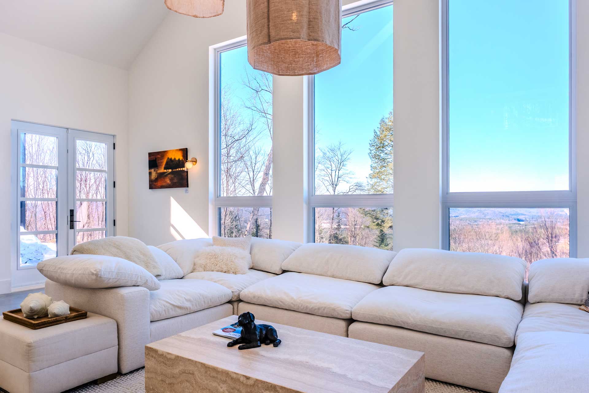 alpine-reverie-by-boutique_house_quebec-canada_interior.jpg