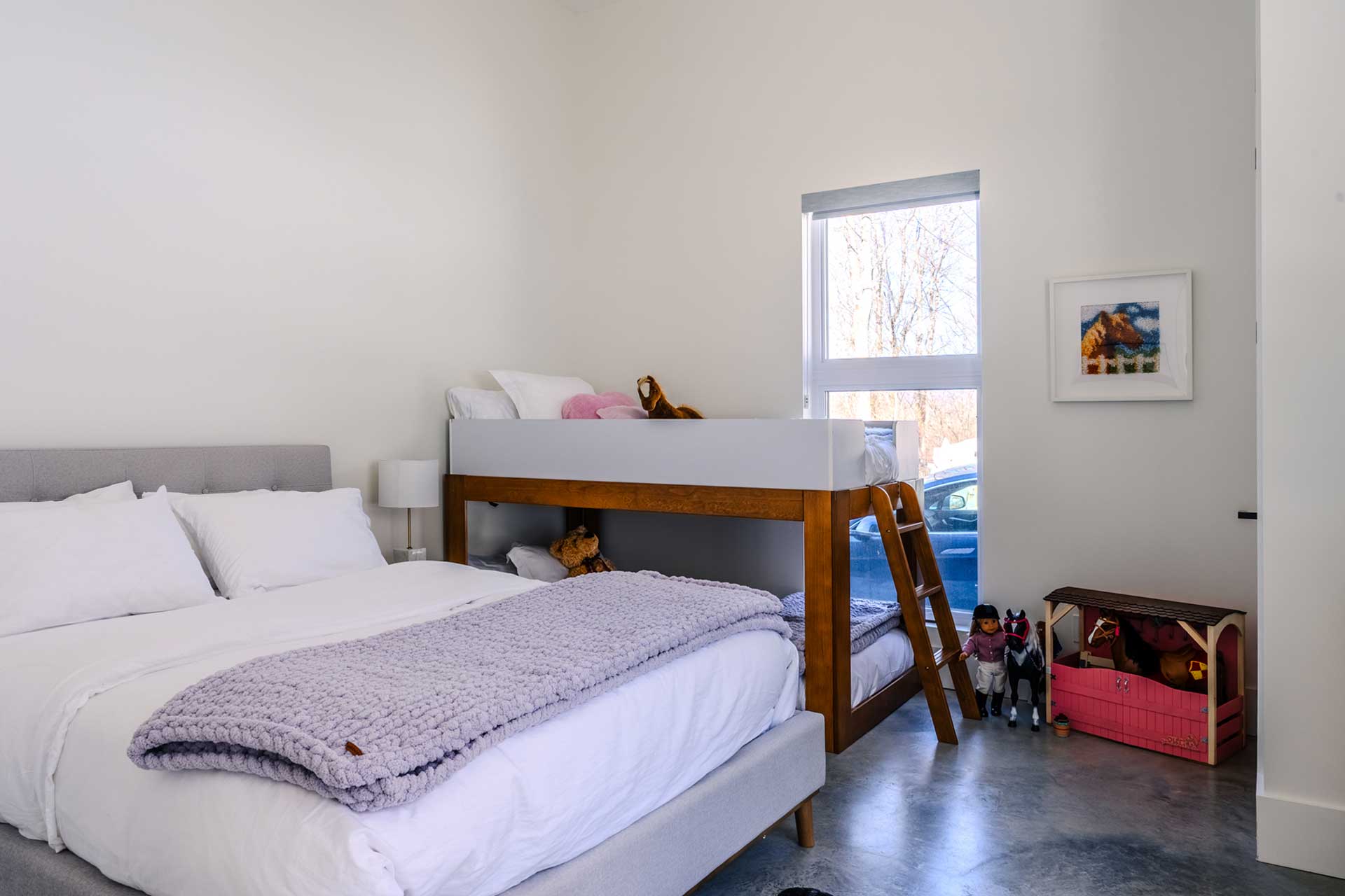 alpine-reverie-by-boutique_house_quebec-canada_interior-kids-room.jpg