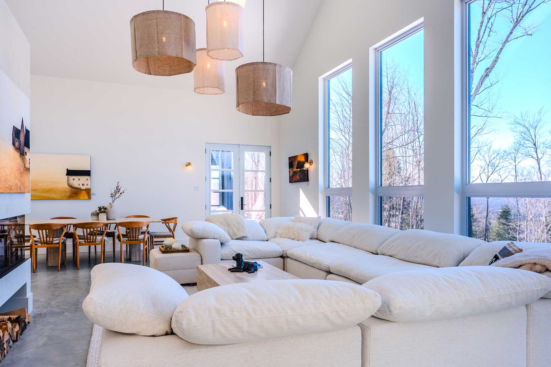 alpine-reverie-by-boutique_house_quebec-canada_interior-space.jpg