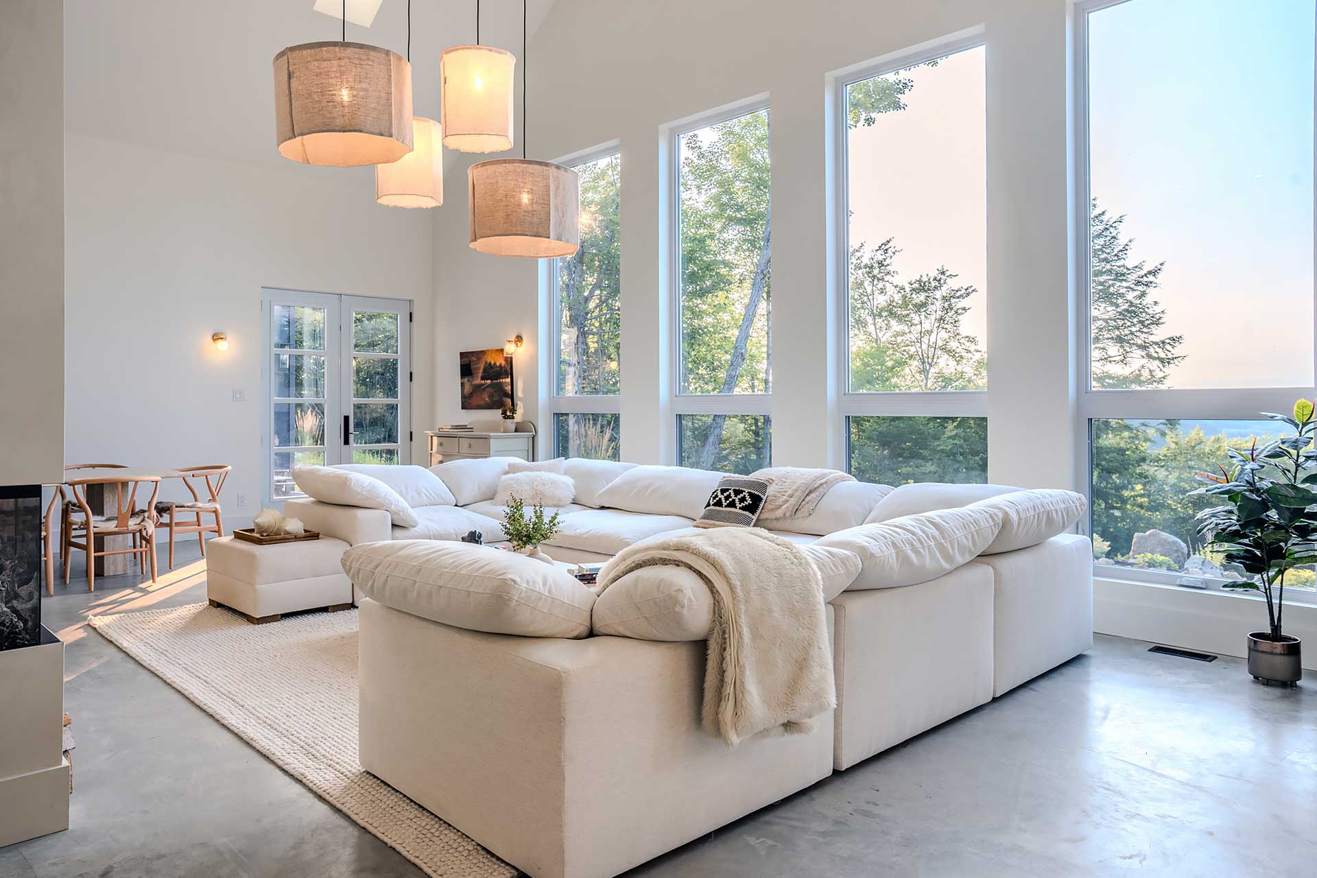 alpine-reverie-by-boutique_house_quebec-canada_interior-summer-living-room.jpg