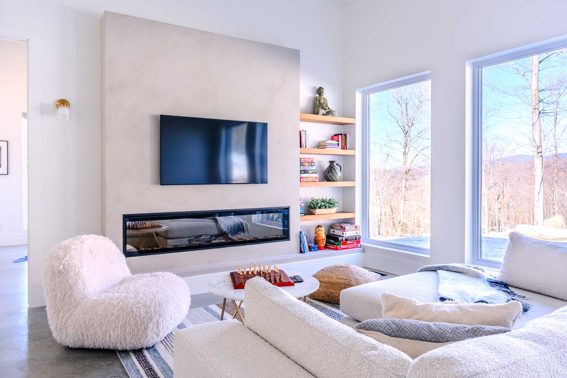 alpine-reverie-by-boutique_house_quebec-canada_interior-tv.jpg