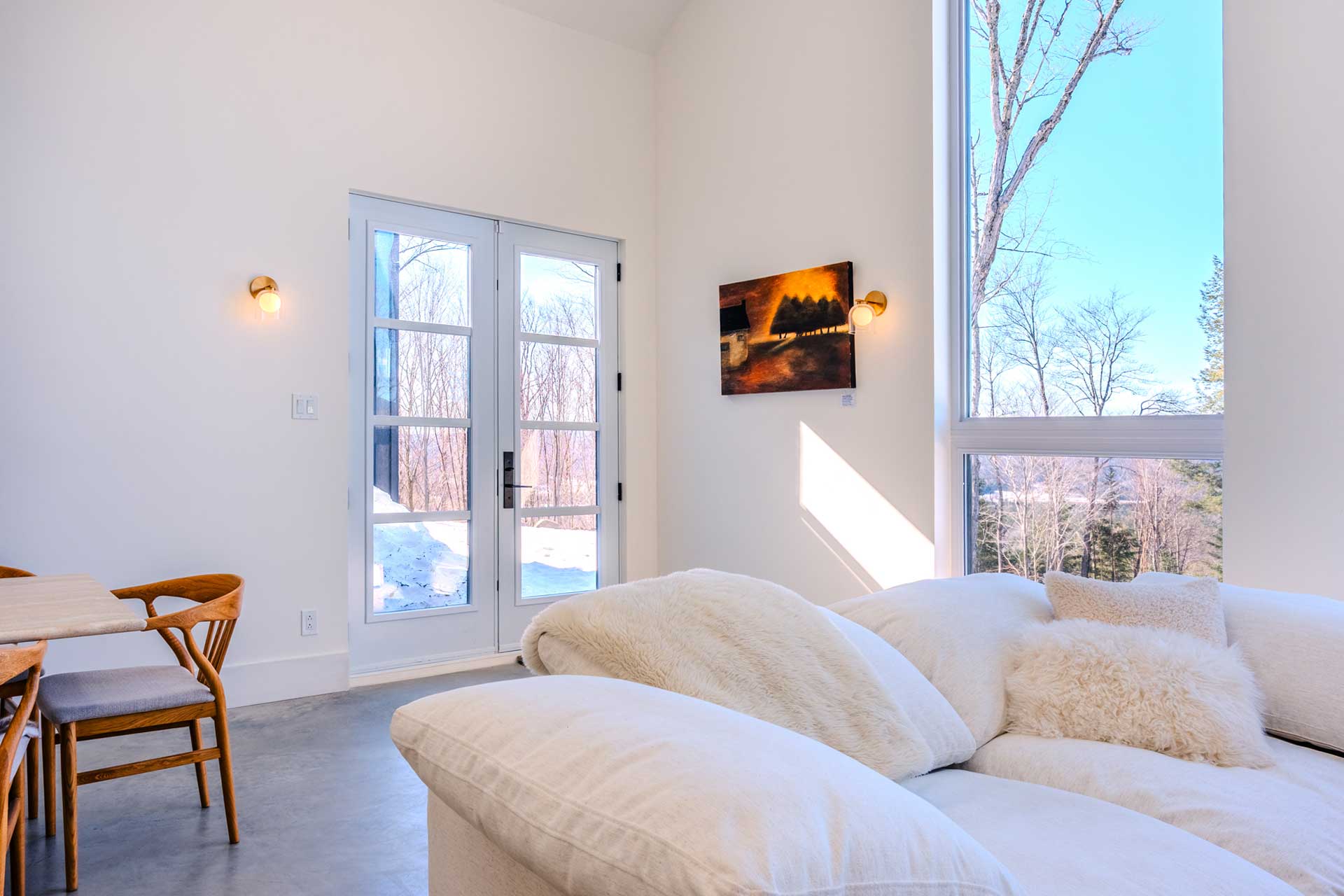 alpine-reverie-by-boutique_house_quebec-canada_interior-window.jpg