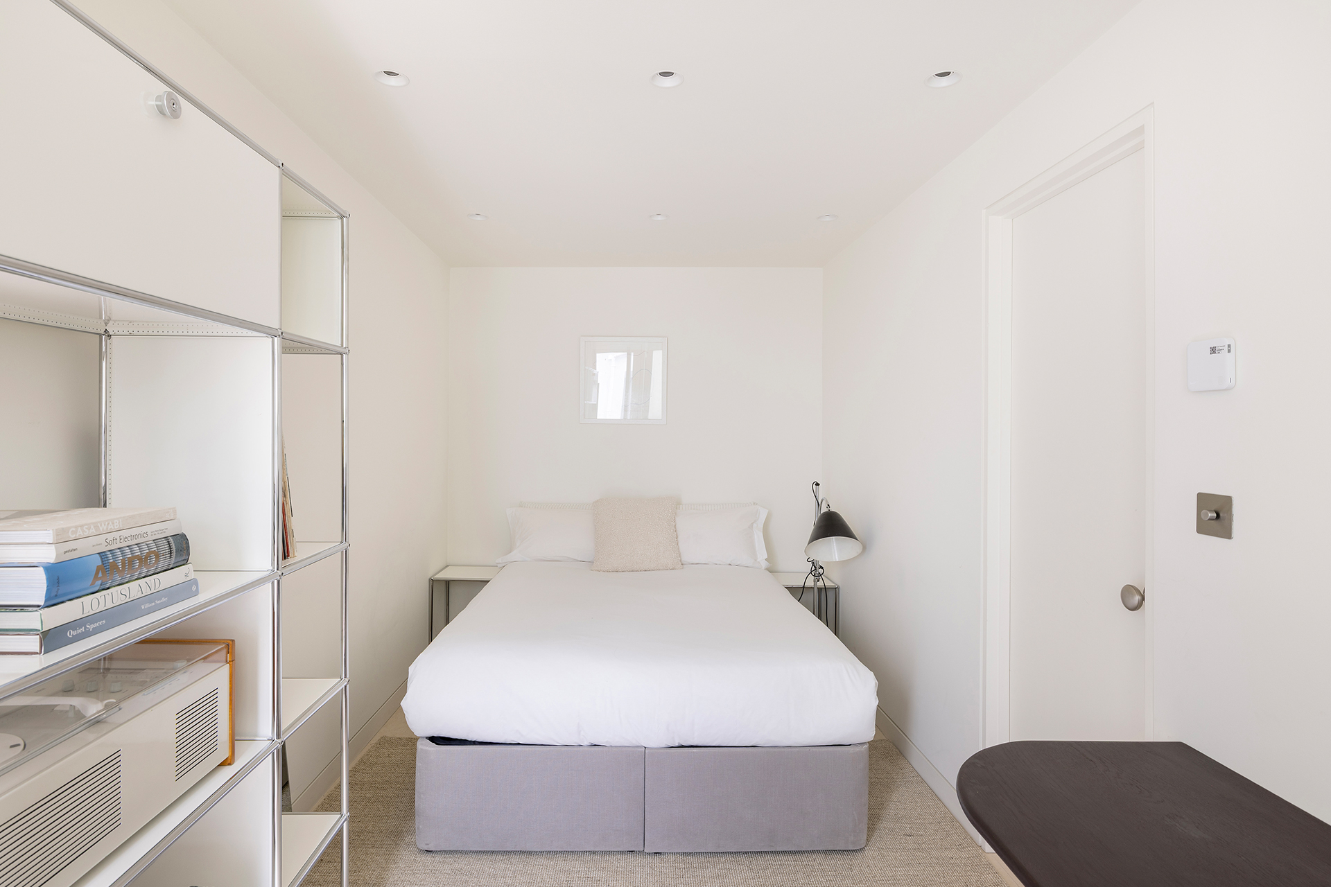 portobello-lane-mews_london-england-uk_interior-bed-room-design.jpg