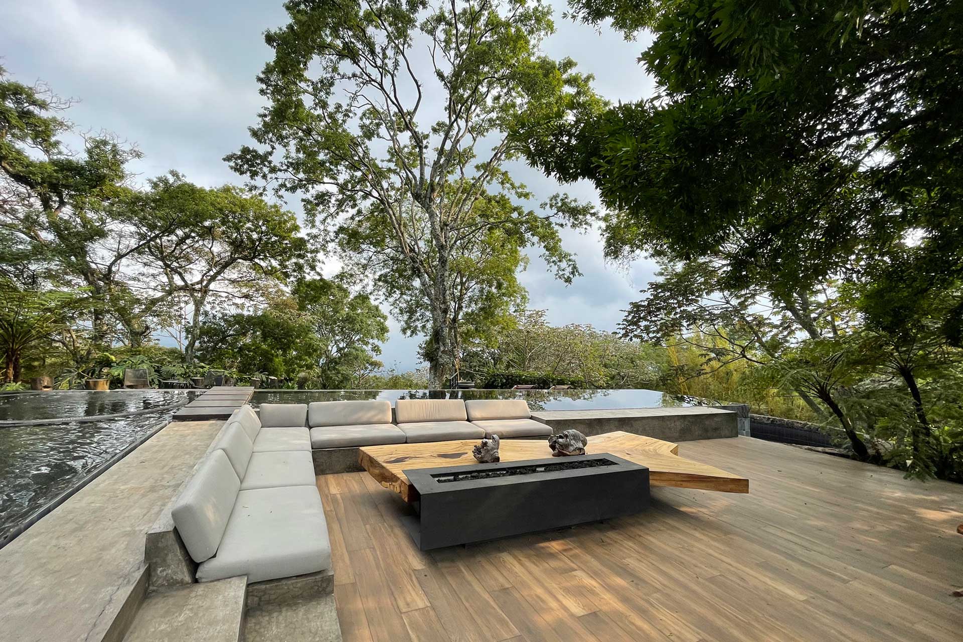 casa-ecco_house_antigua-guatemala_exterior-design-terrace.jpg