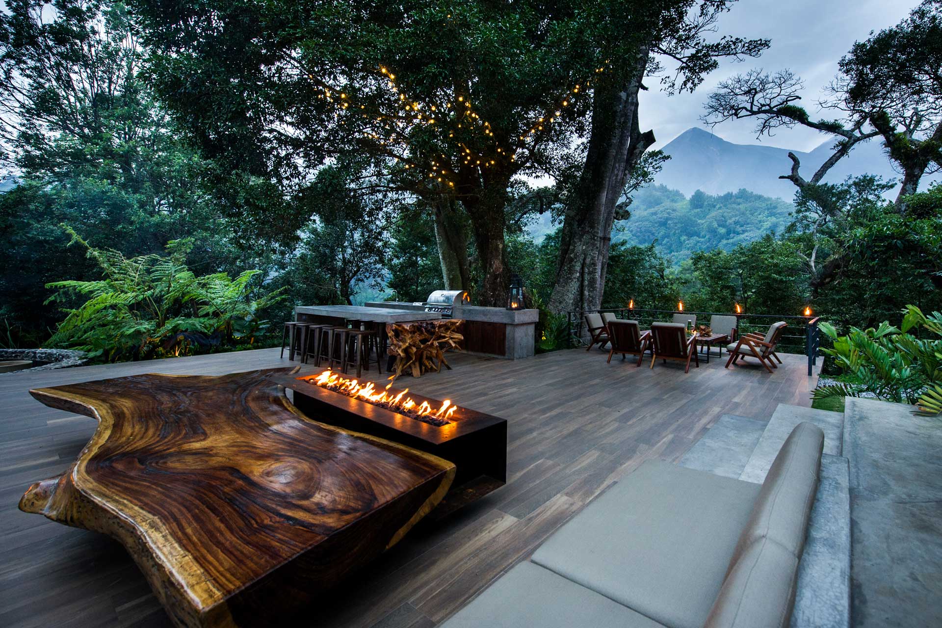 casa-ecco_house_antigua-guatemala_exterior-terrace.jpg